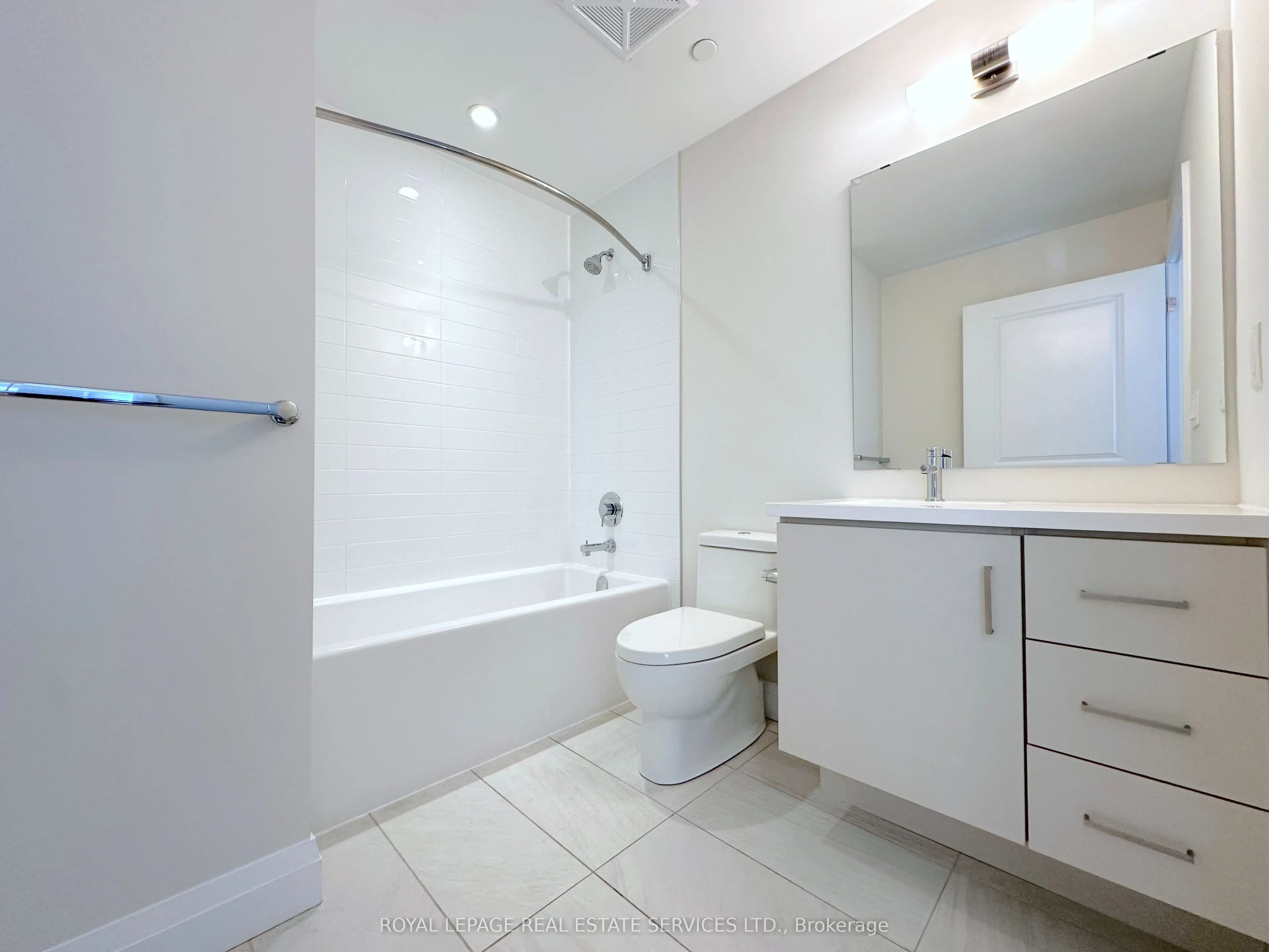 2333 Taunton Road, #511