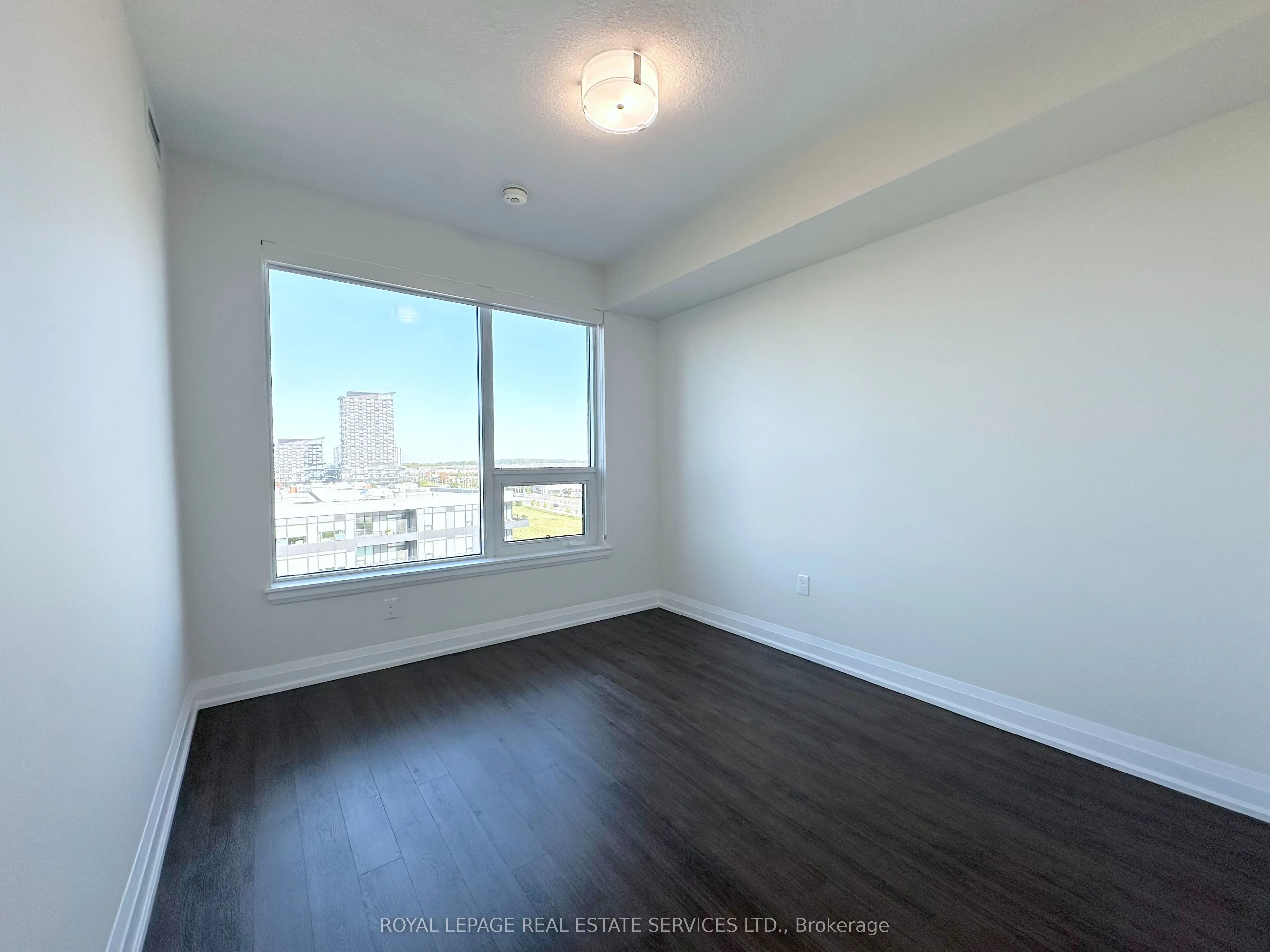 2333 Taunton Road, #903