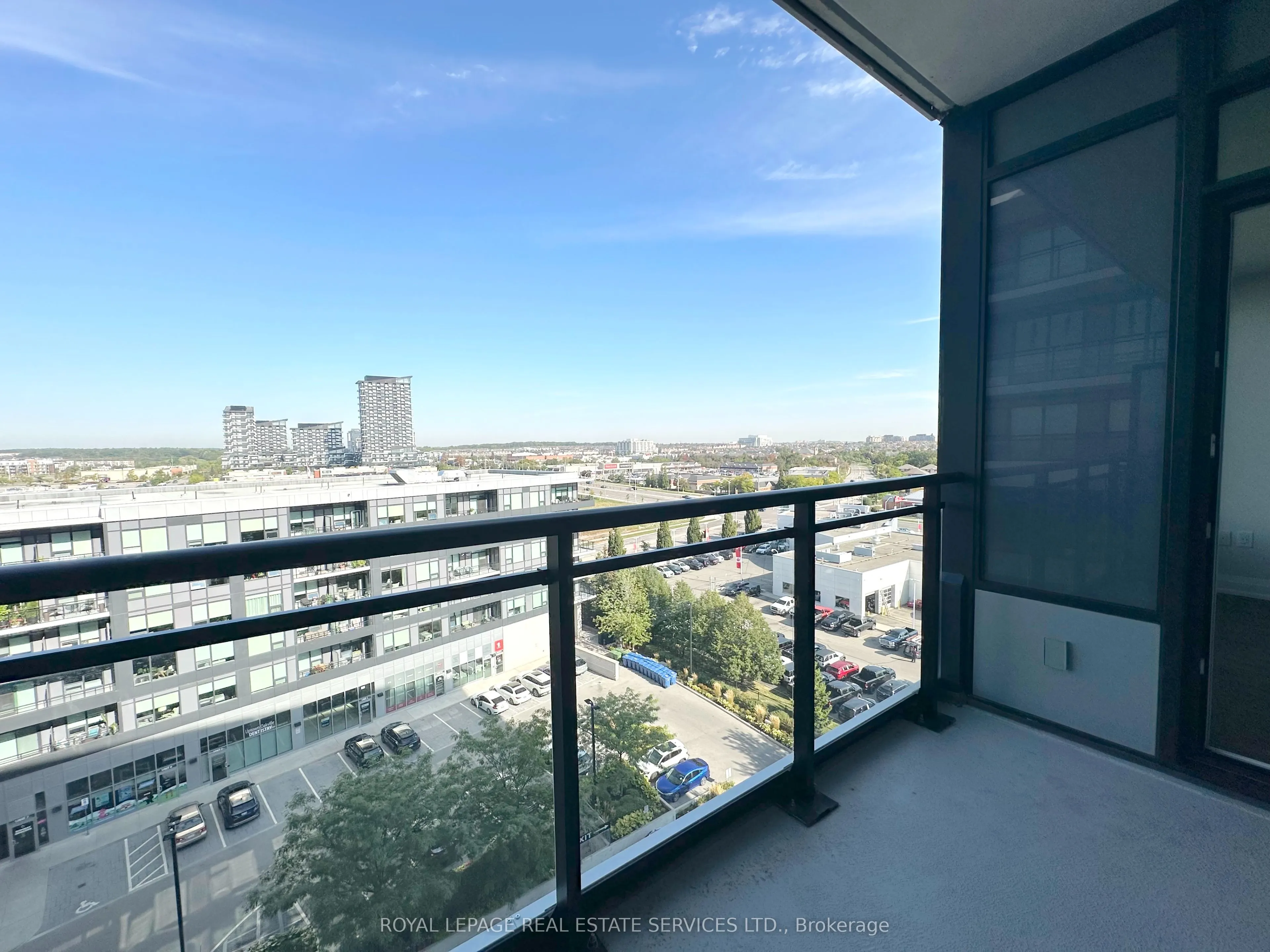 2333 Taunton Road, #903