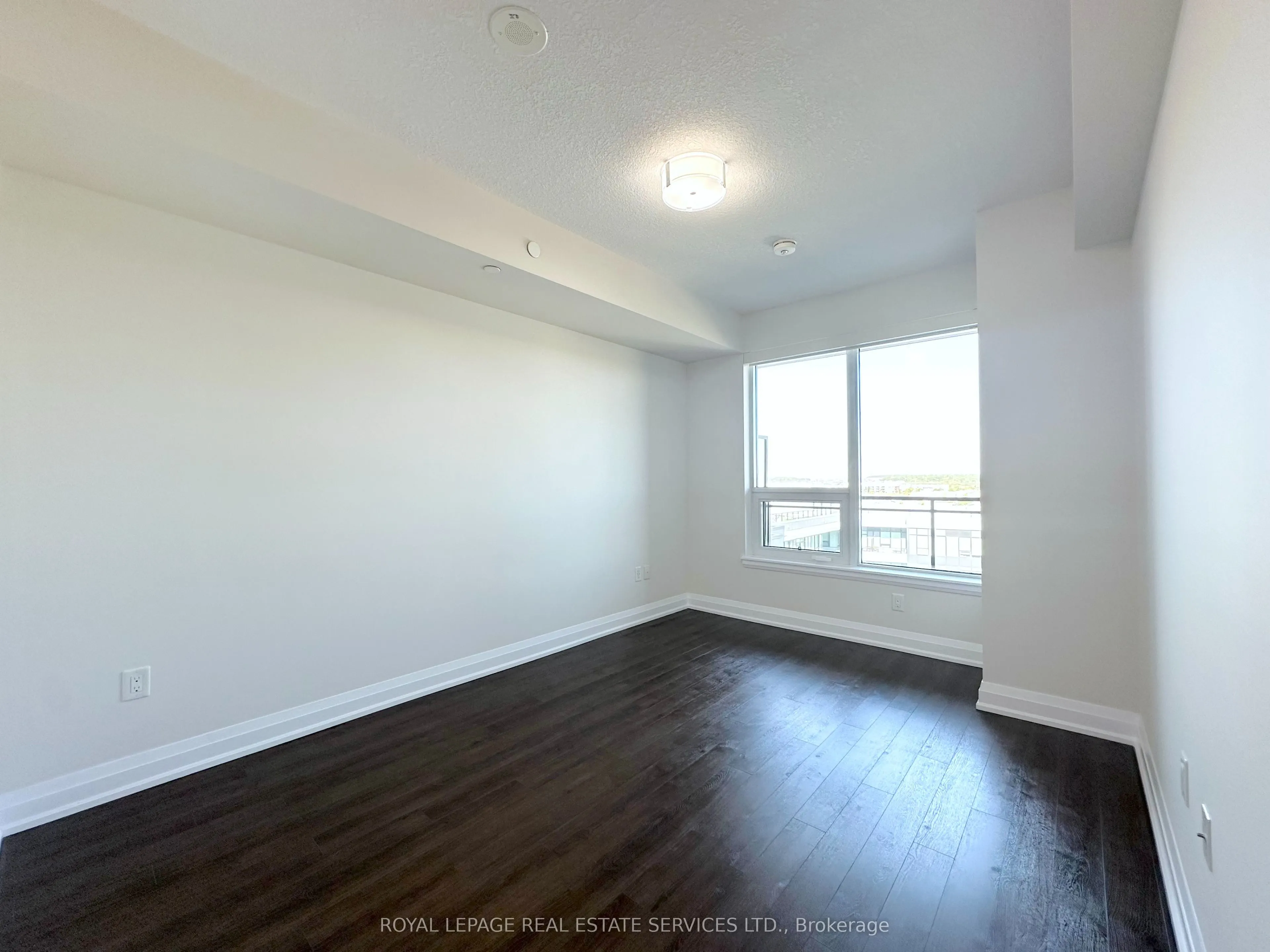 2333 Taunton Road, #903