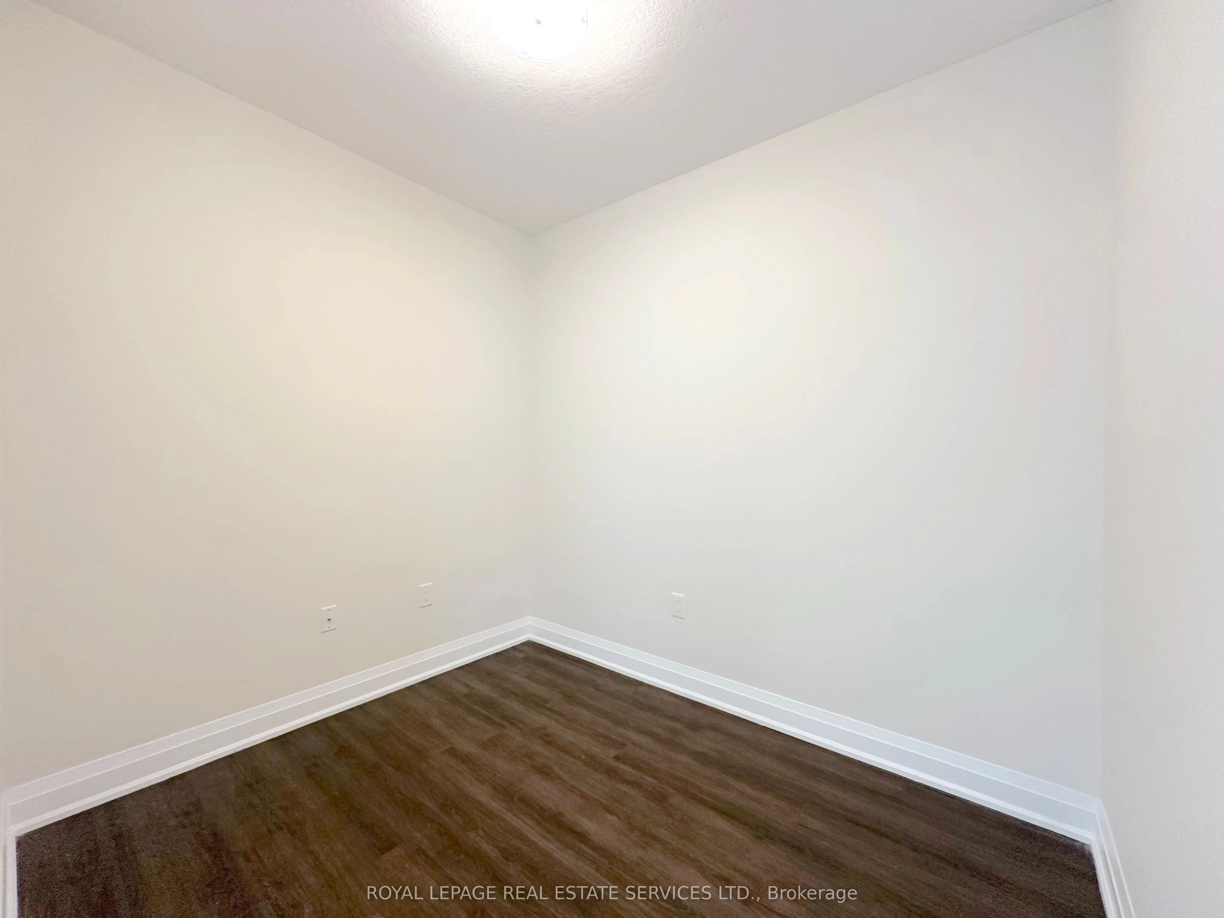 2333 Taunton Road, #408