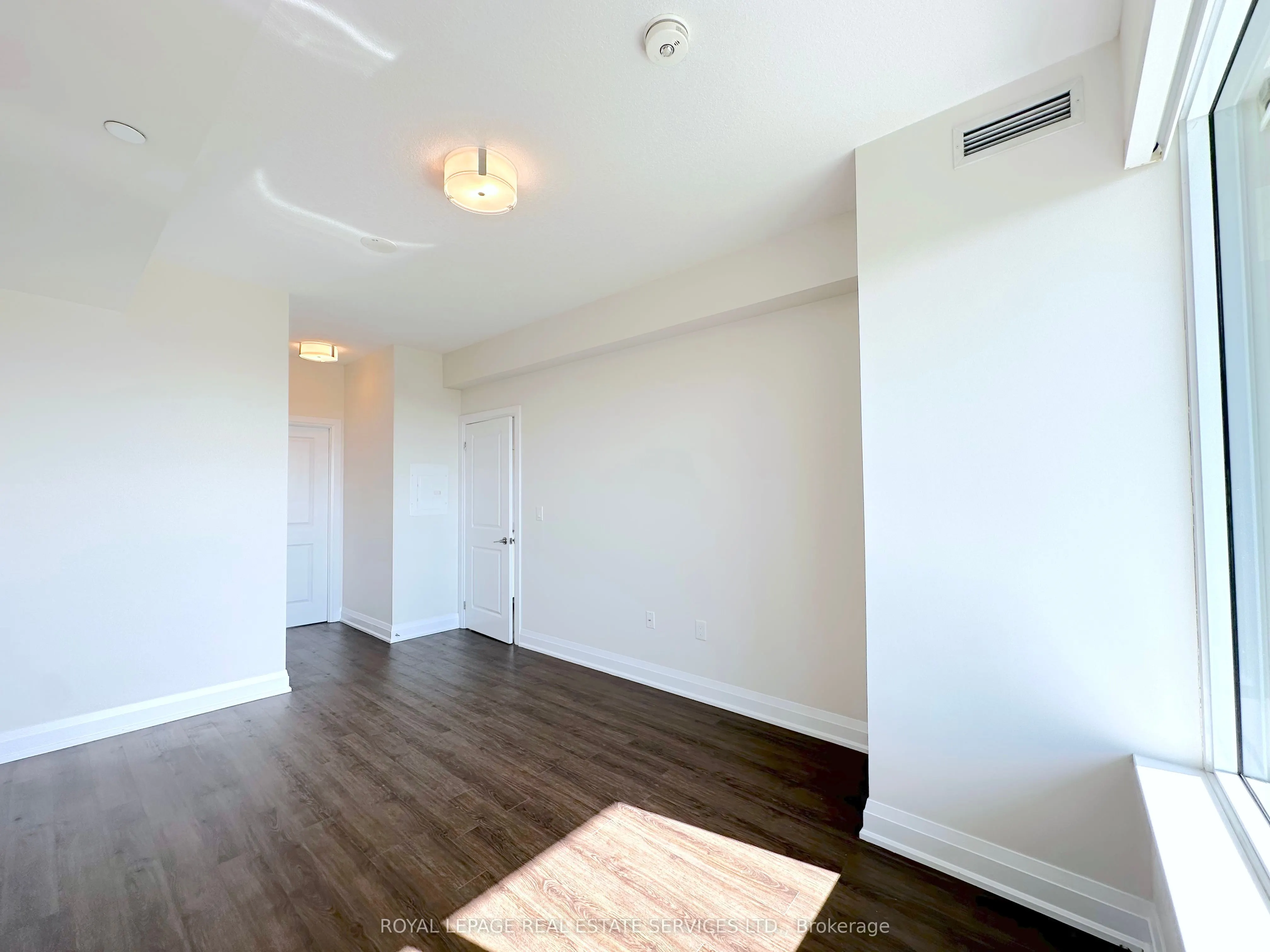 2333 Taunton Road, #408