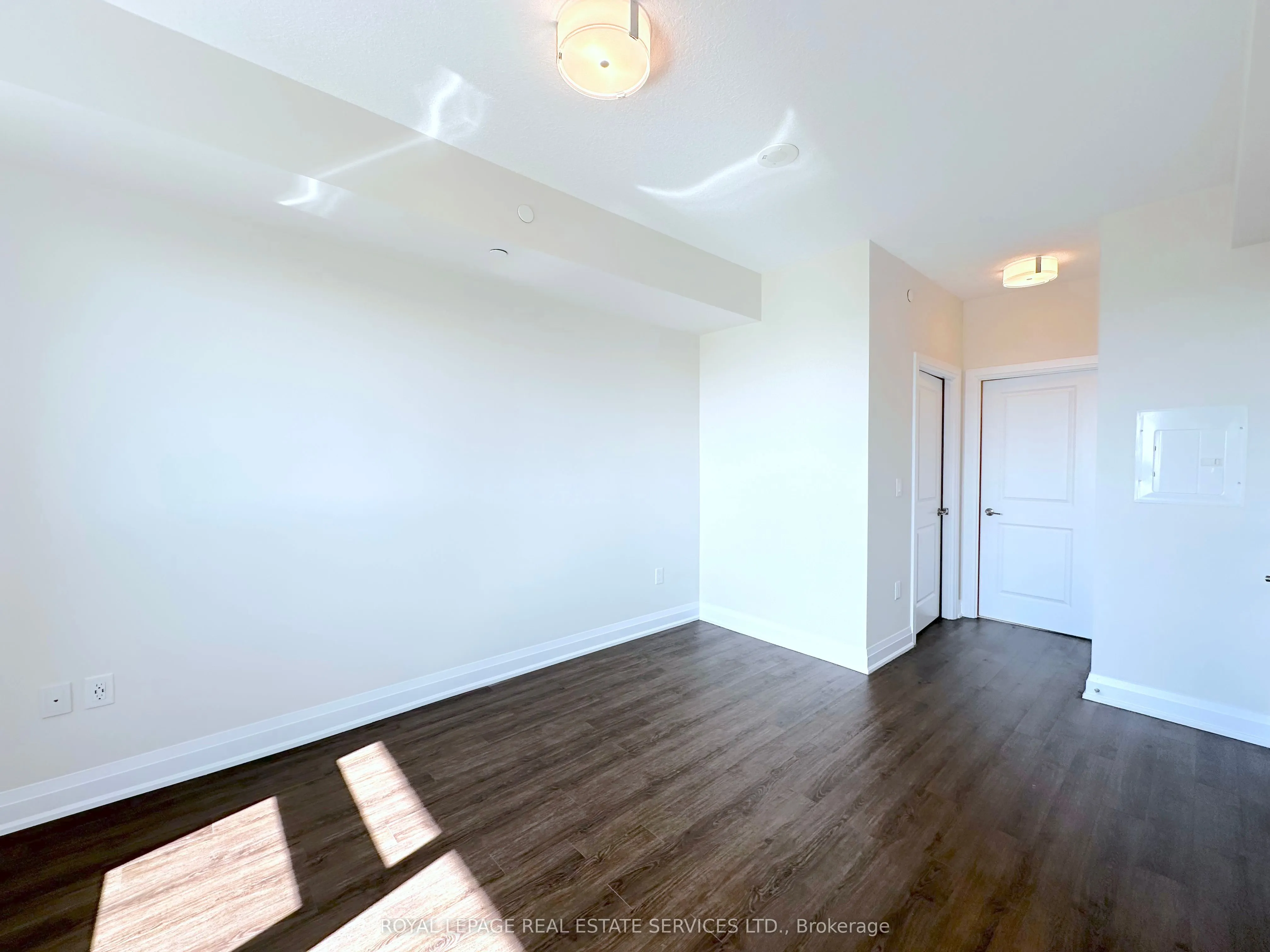 2333 Taunton Road, #408