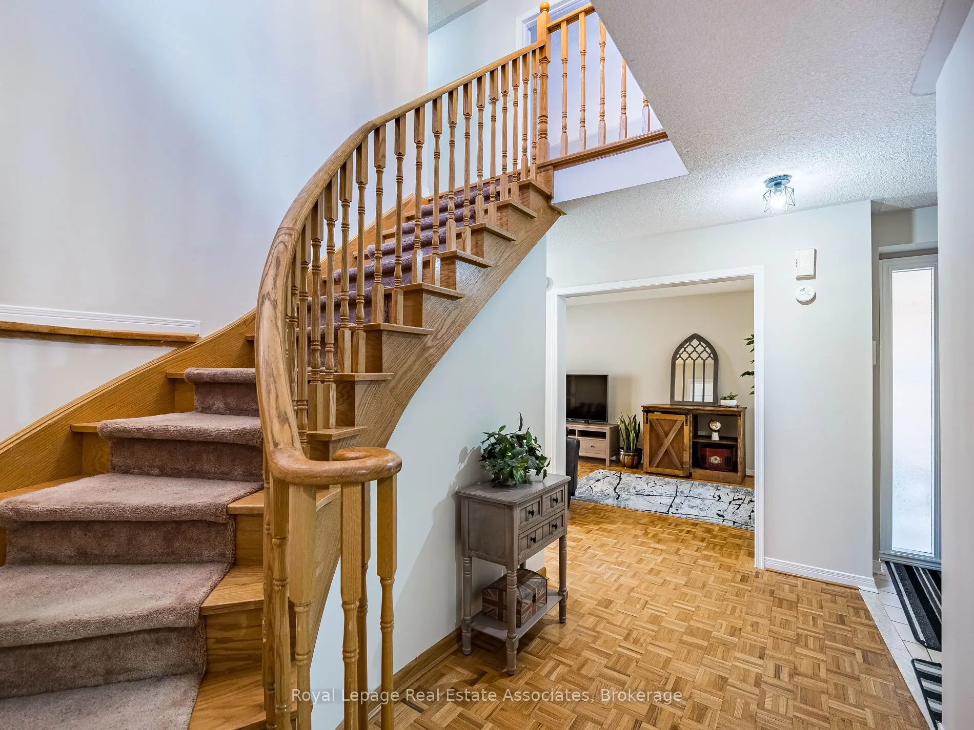 6033 Duford Drive