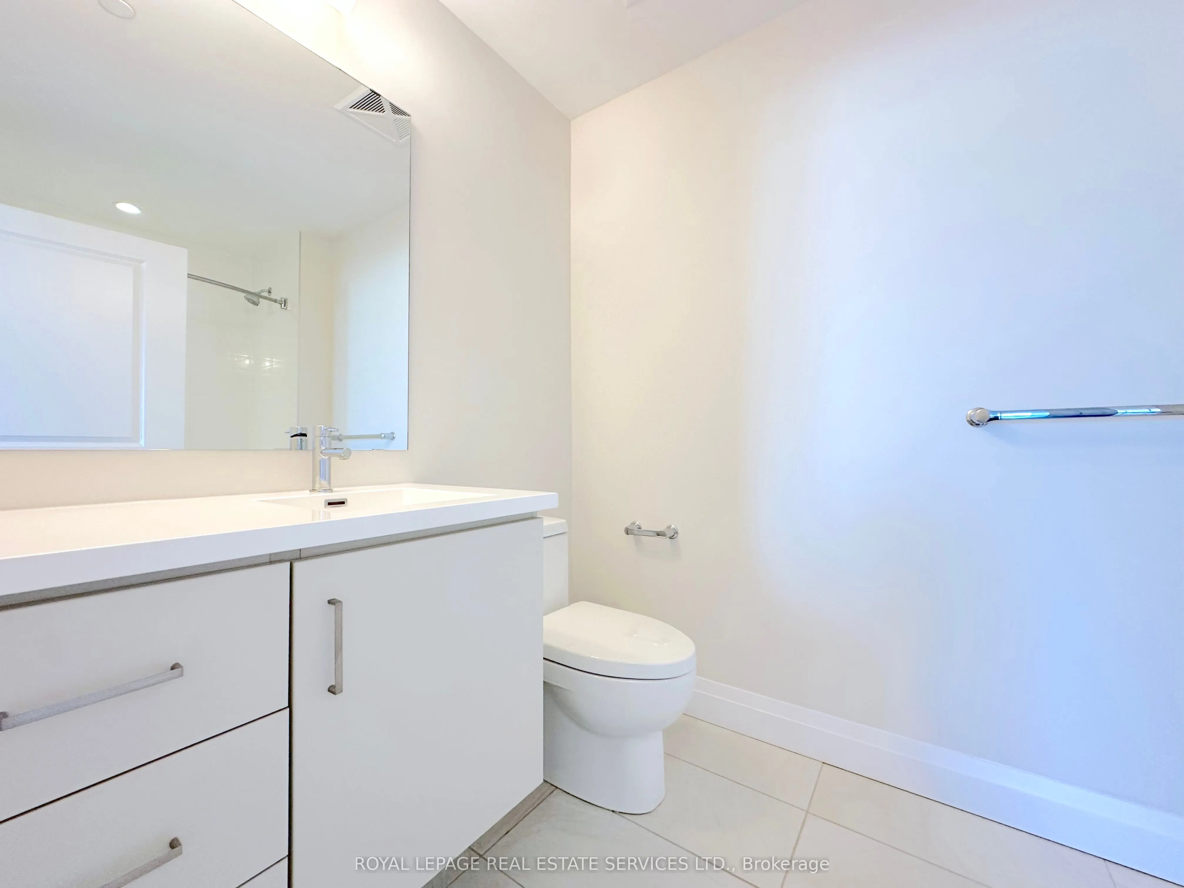 2333 Taunton Road, #1005