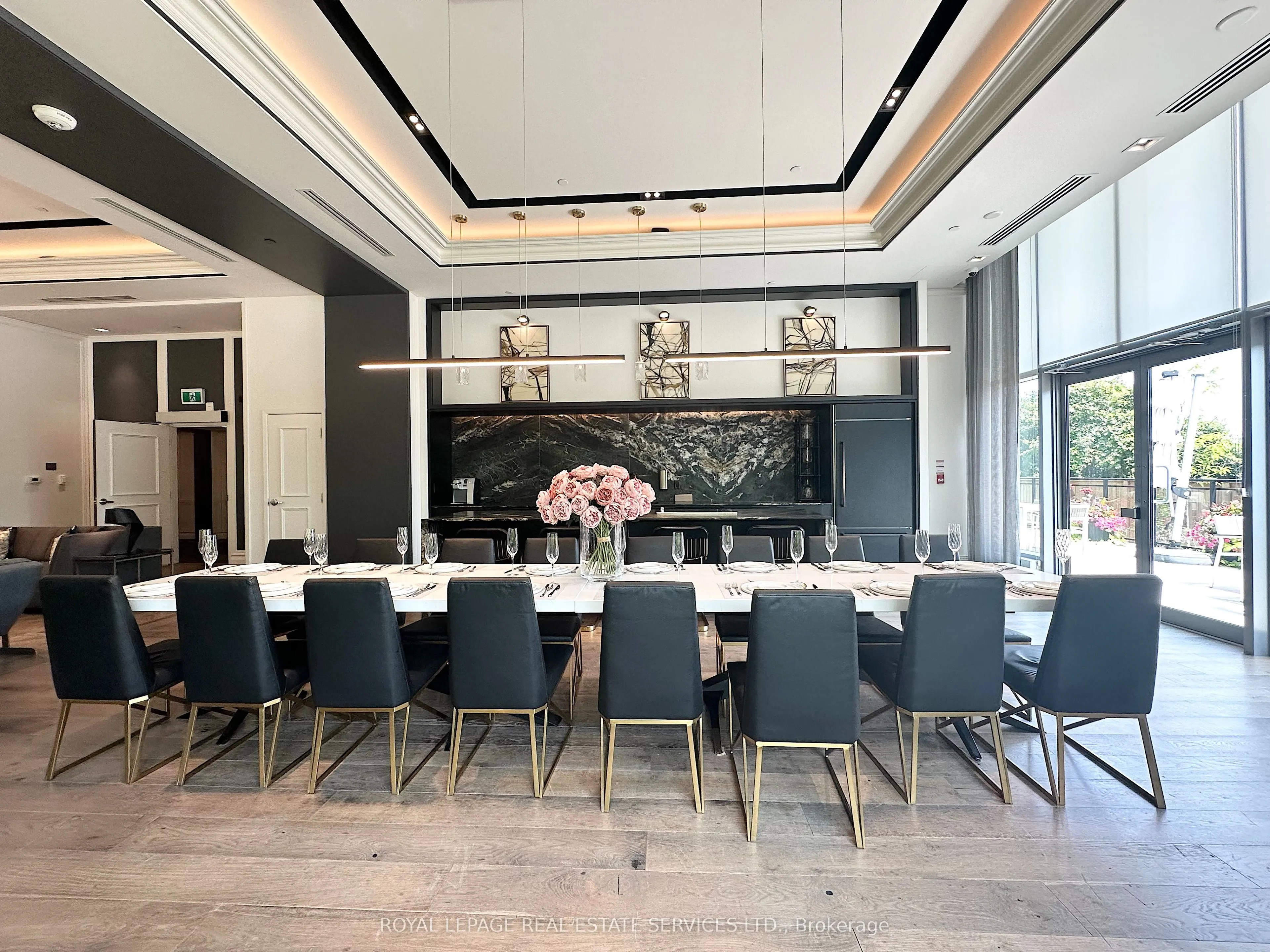 2333 Taunton Road, #1005