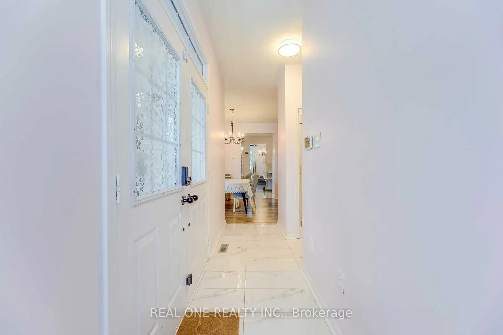 1342 Weir Chase