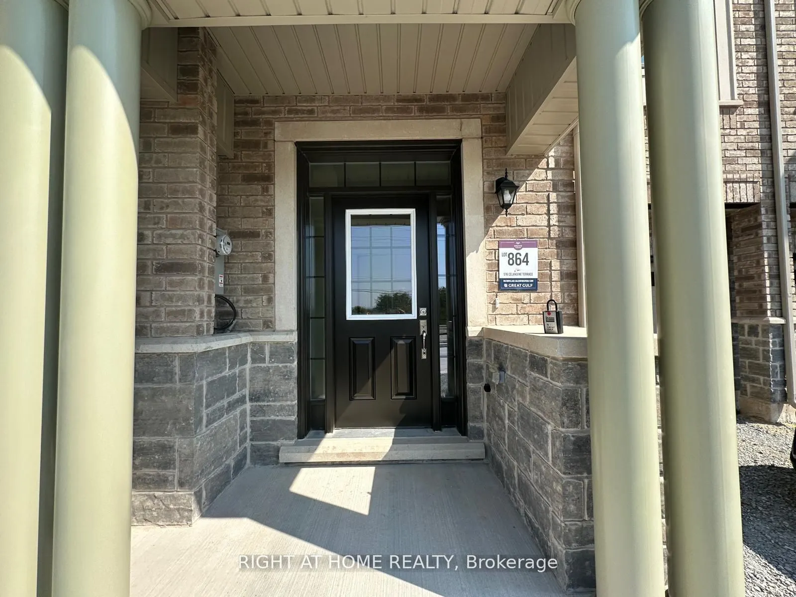 516 Celandine Terrace