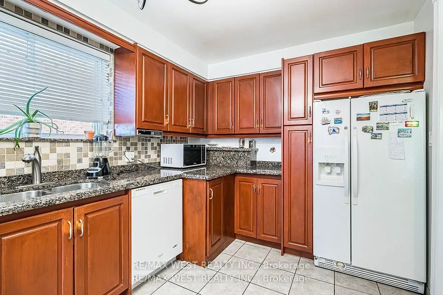 24 Clarion Road, #Main