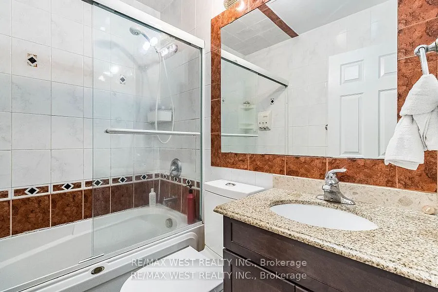 24 Clarion Road, #Main