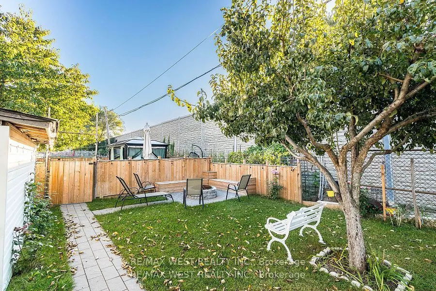 24 Clarion Road, #Main