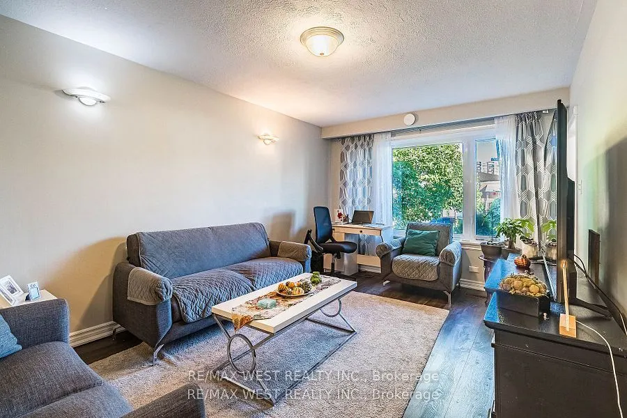 24 Clarion Road, #Main