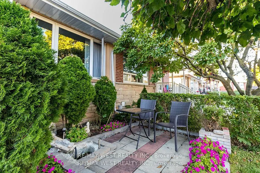 24 Clarion Road, #Main