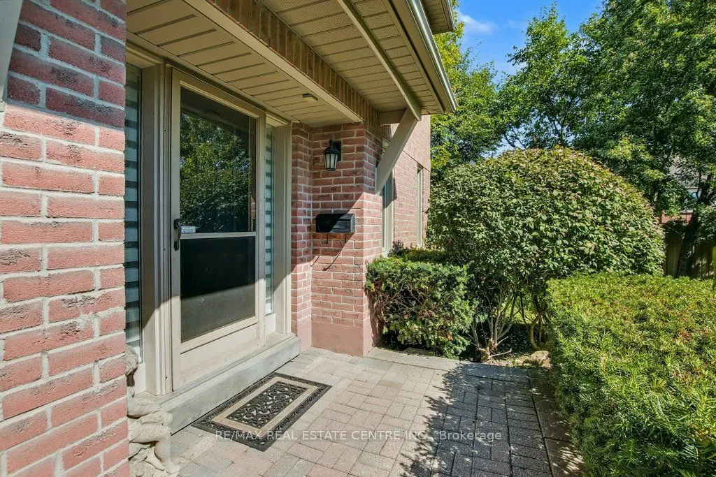 5480 Glen Erin Drive, #68