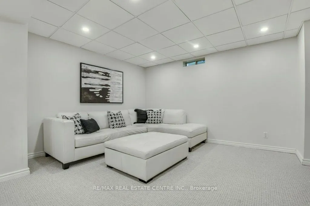 5480 Glen Erin Drive, #68