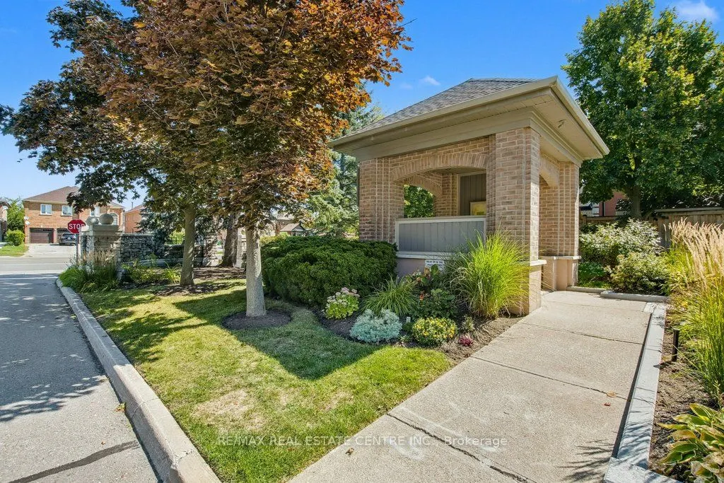 5480 Glen Erin Drive, #68
