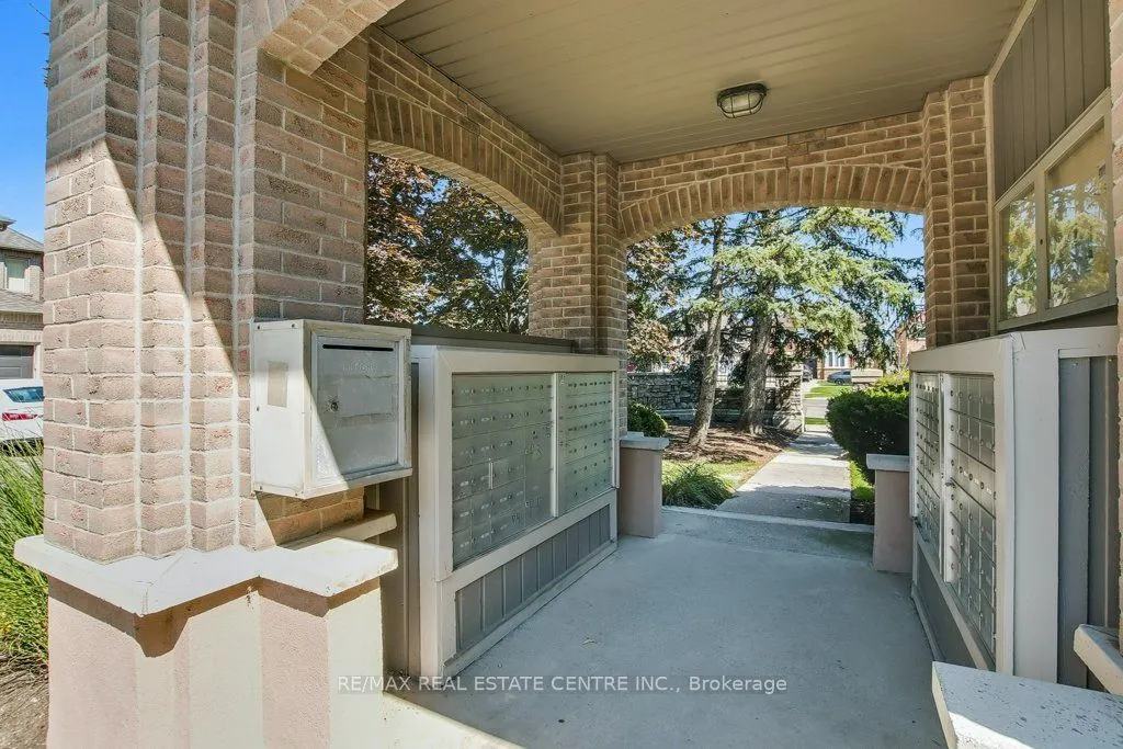 5480 Glen Erin Drive, #68