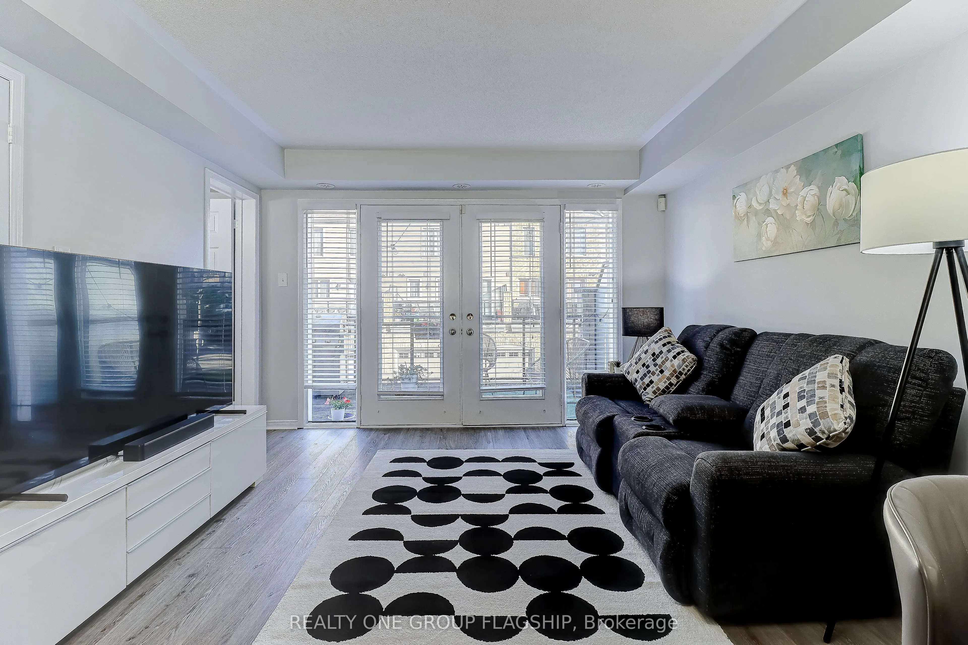 3050 Erin Centre Boulevard, #114