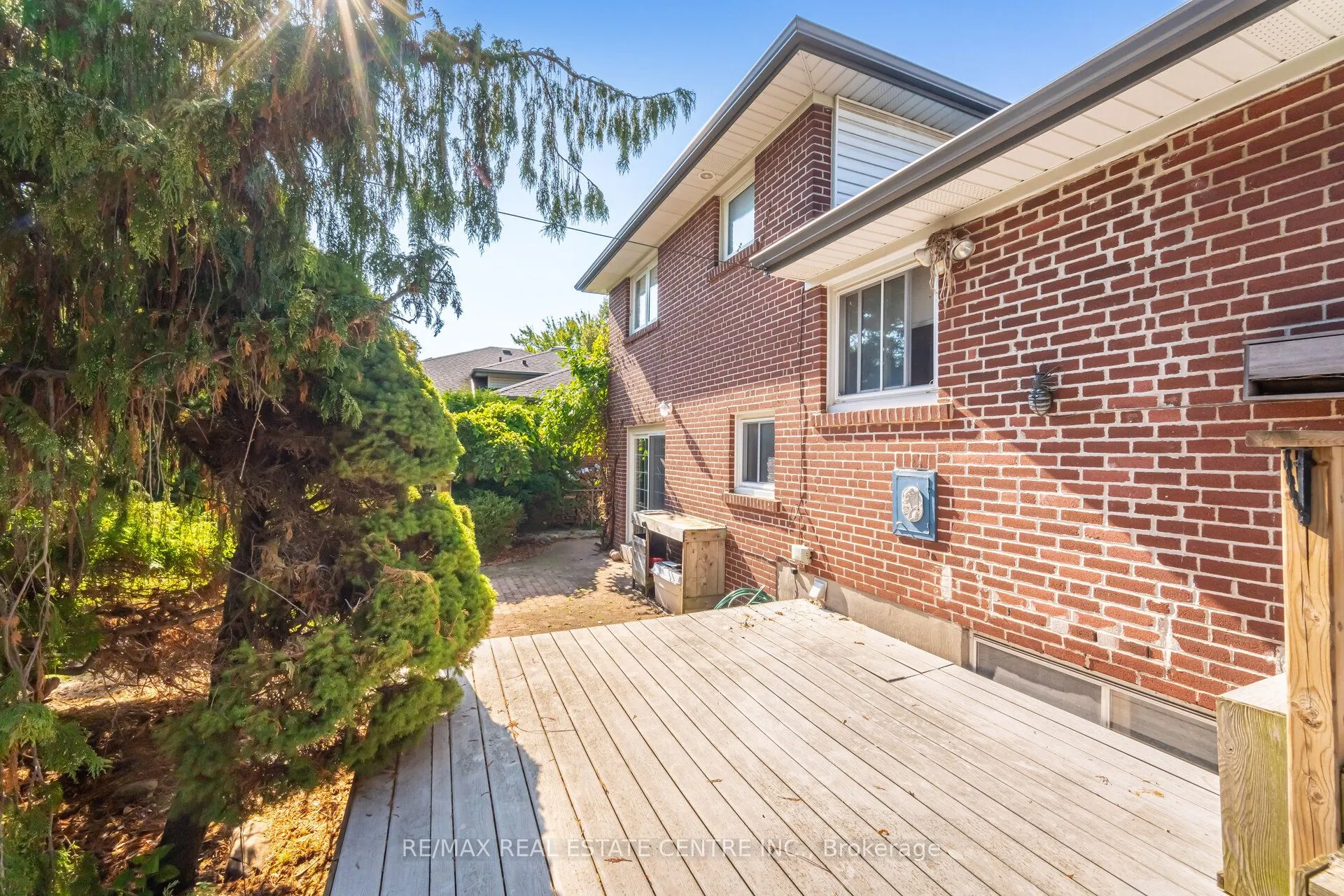 525 SWANN Drive
