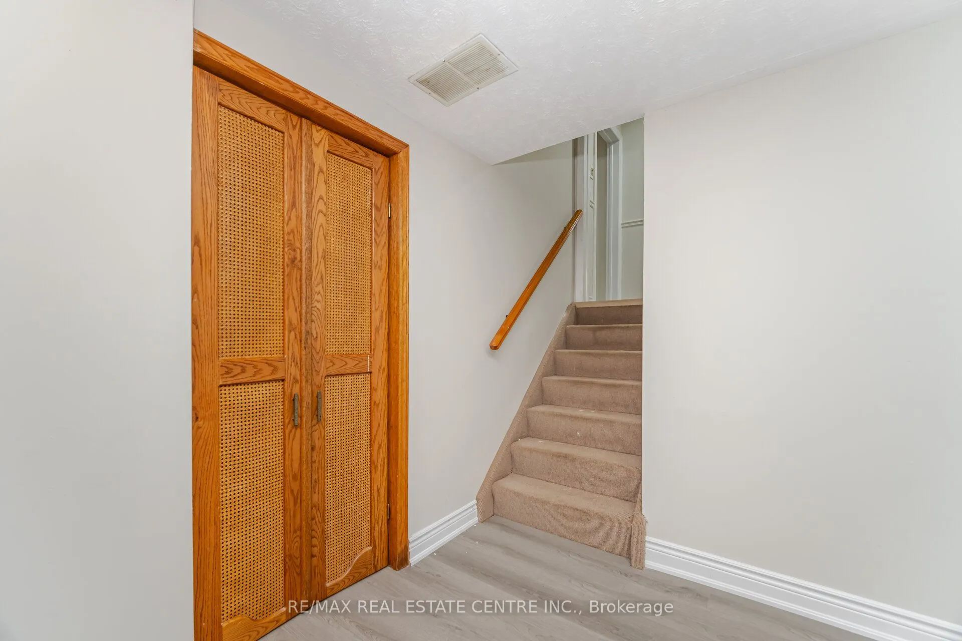 525 SWANN Drive
