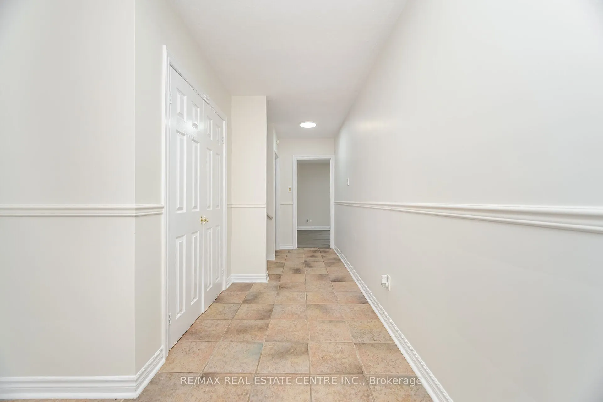525 SWANN Drive
