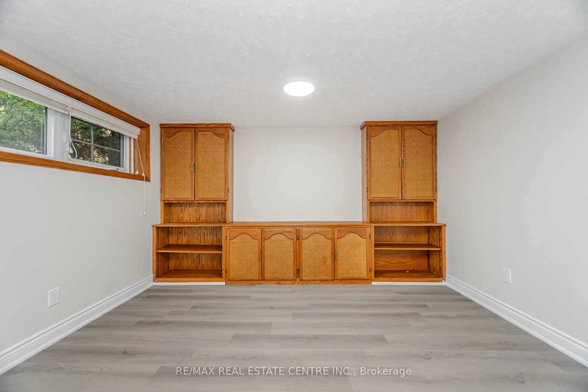525 SWANN Drive