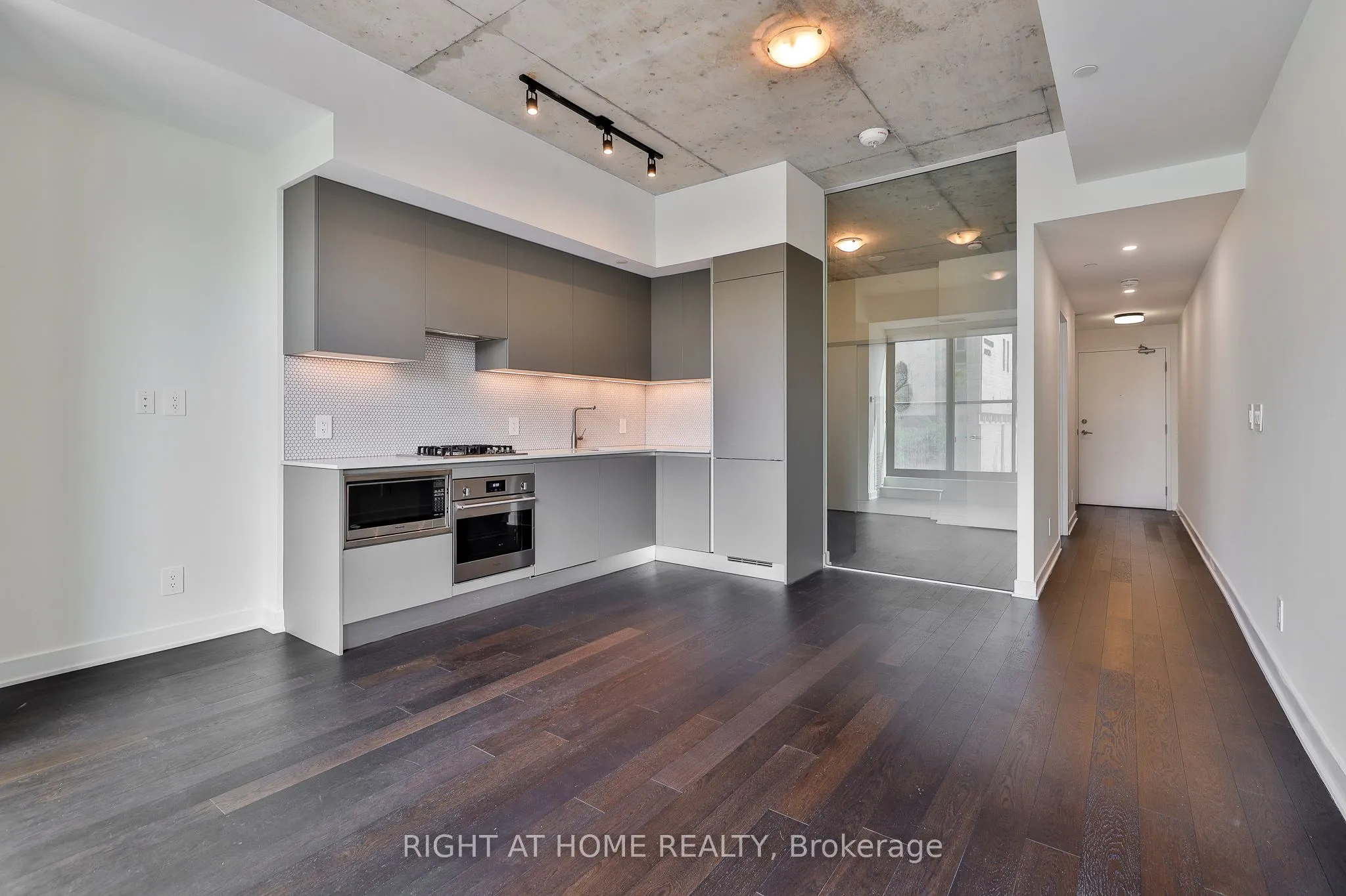 2720 Dundas Street W, #203