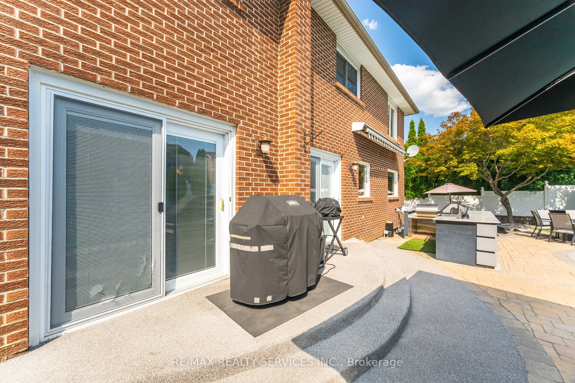 54 Maidstone Crescent