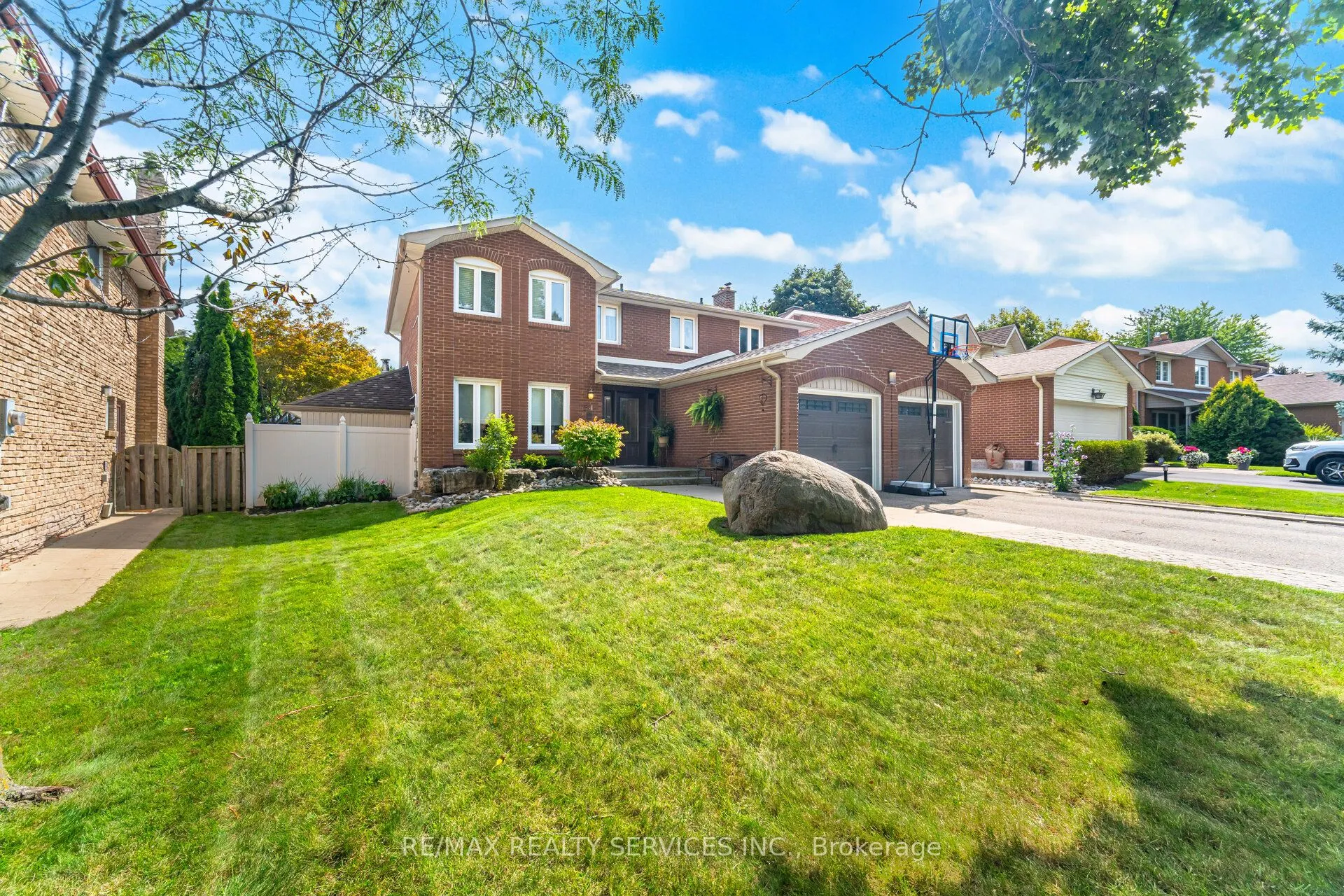 54 Maidstone Crescent