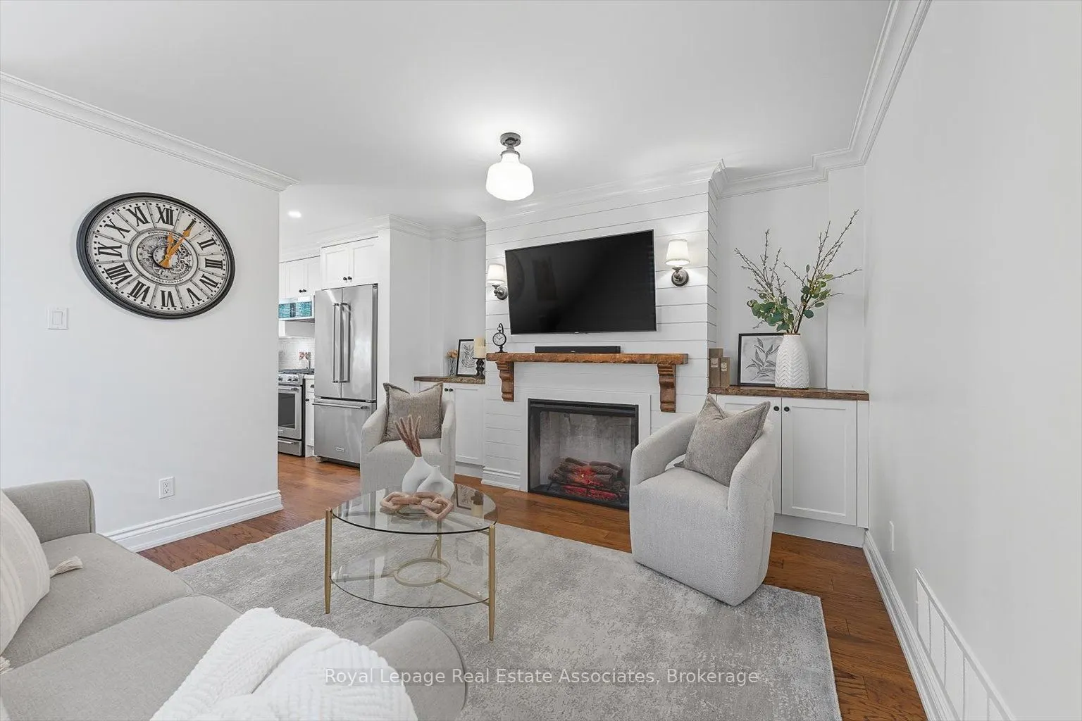 47A Oakwood Avenue N