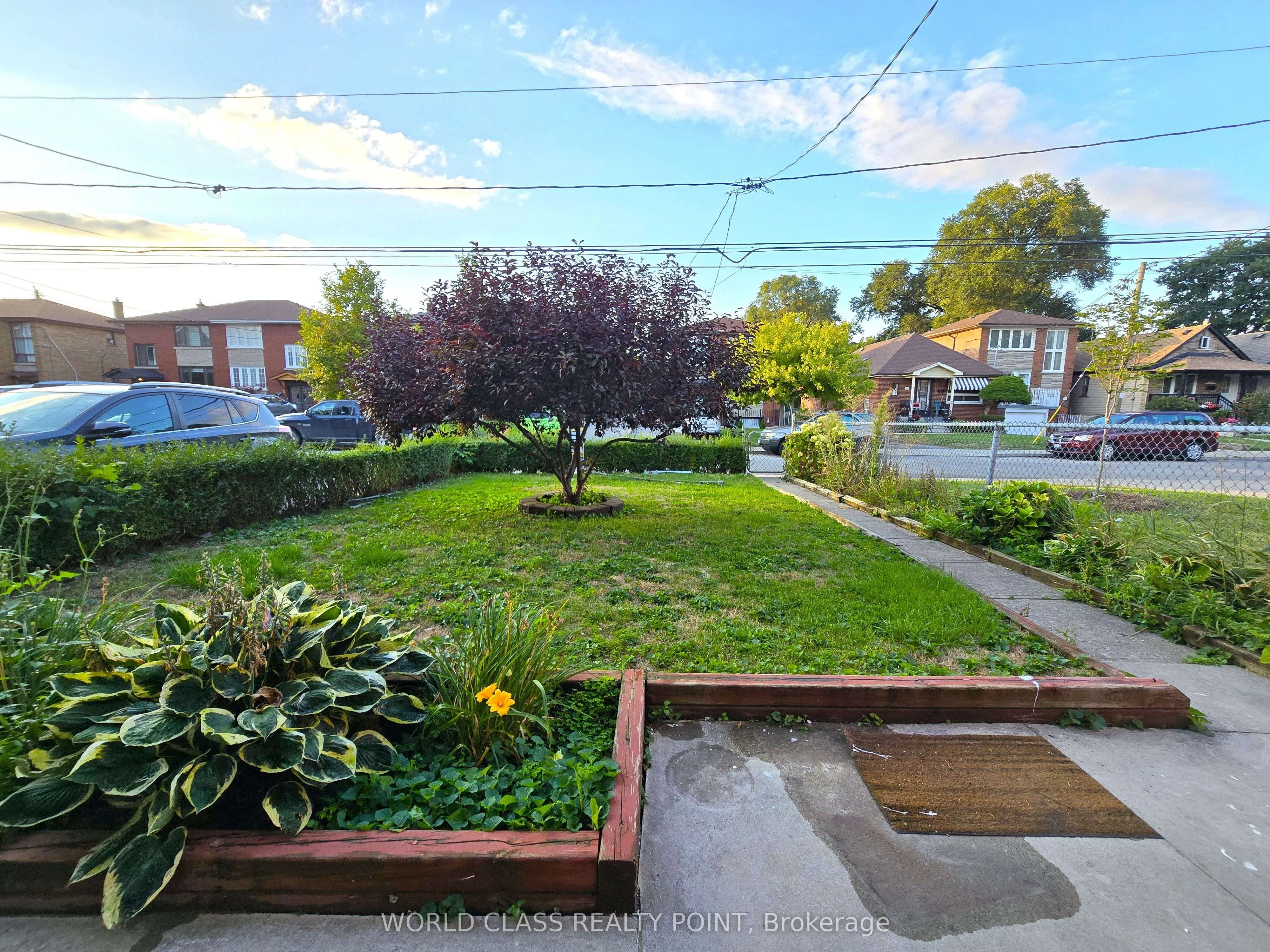 89 Cayuga Avenue