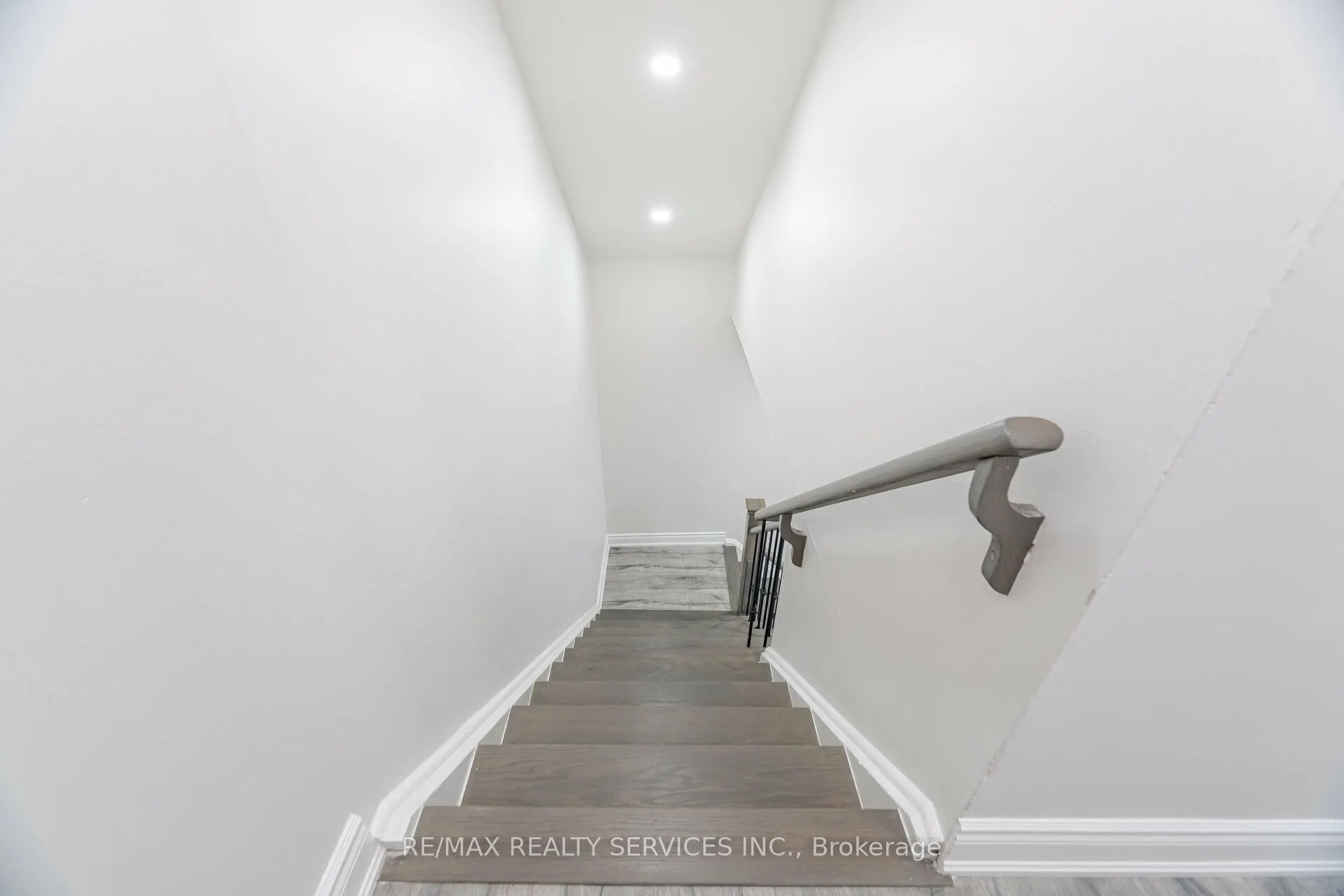 41 Town House Crescent, #119