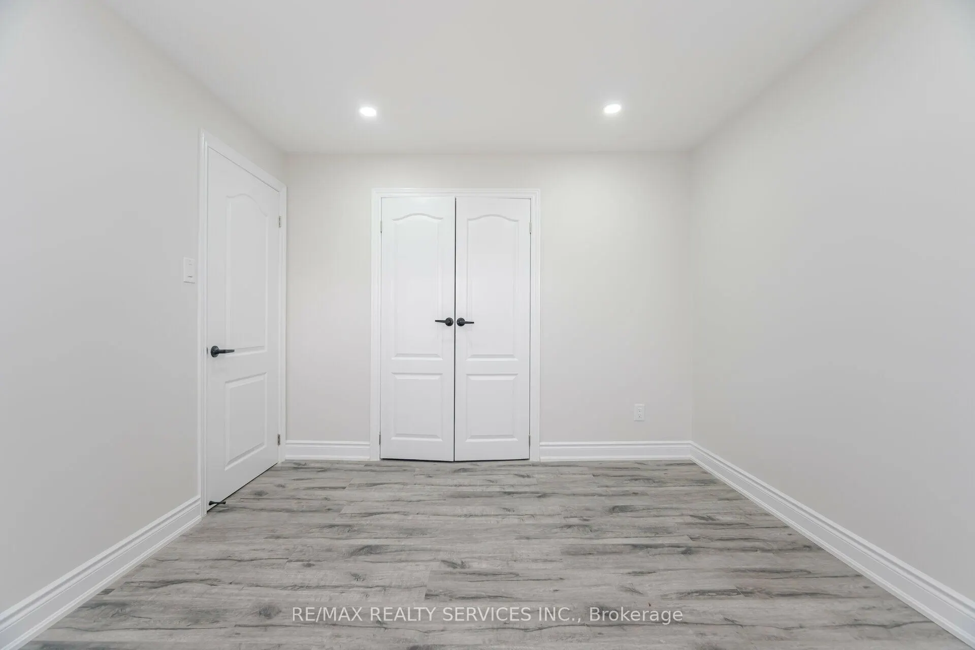 41 Town House Crescent, #119