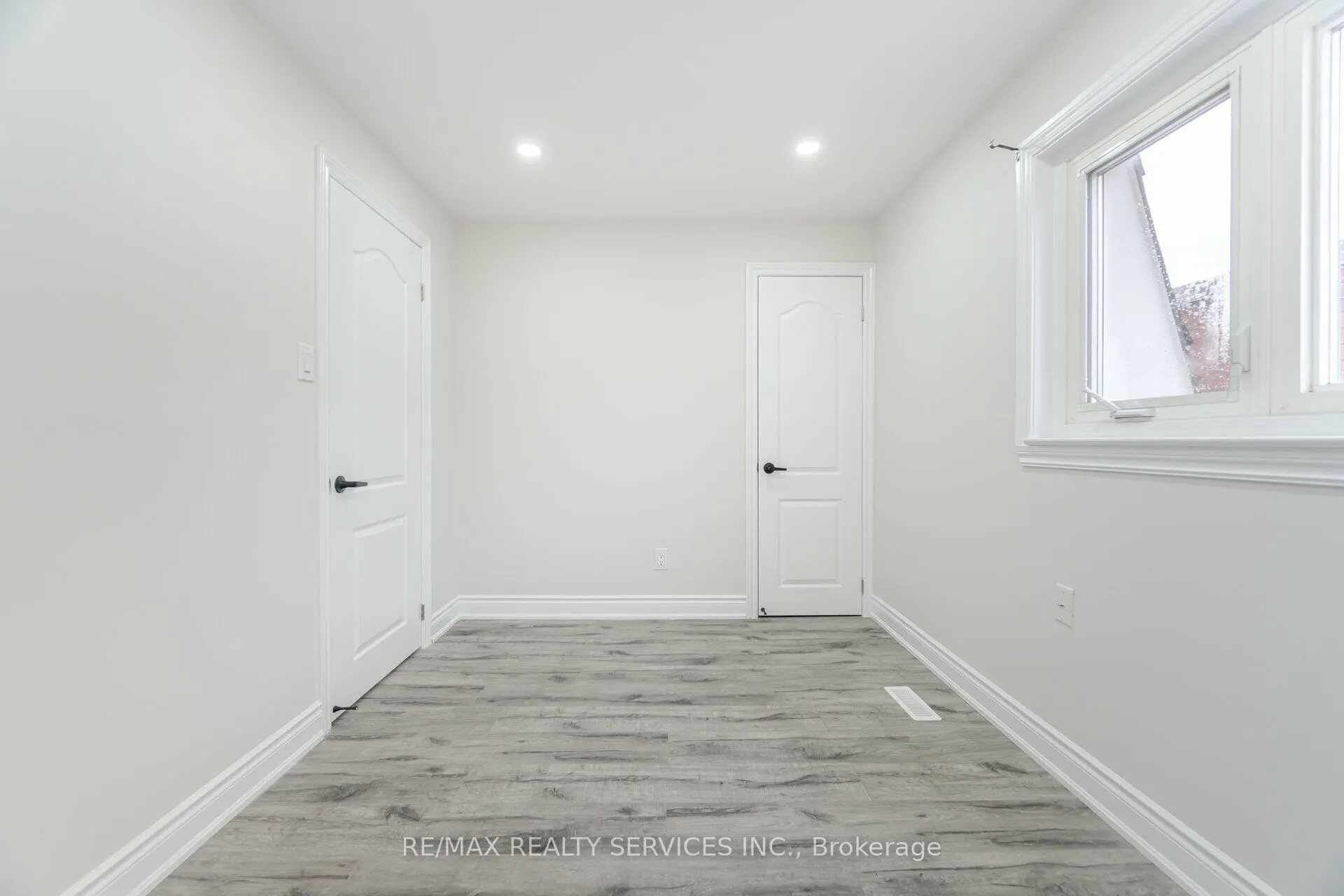 41 Town House Crescent, #119