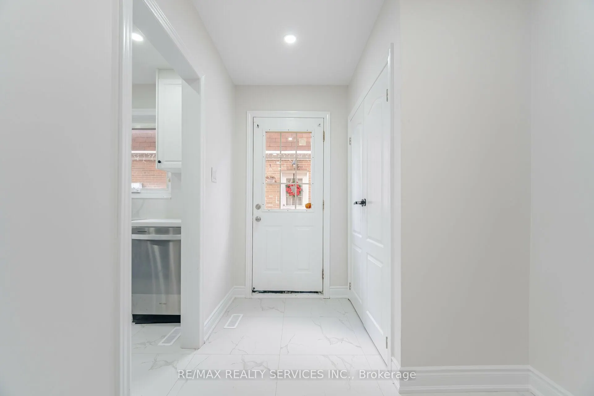 41 Town House Crescent, #119