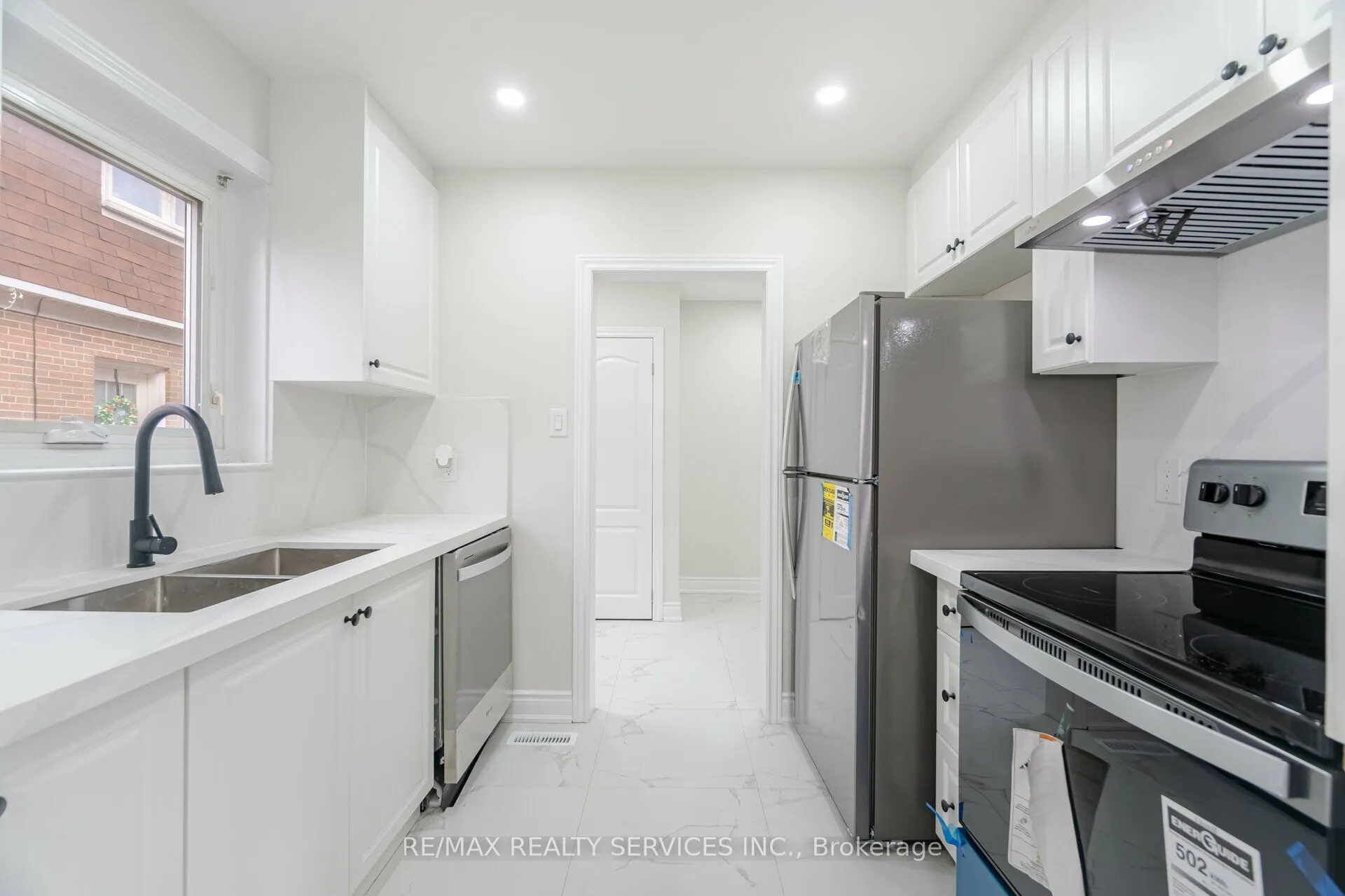41 Town House Crescent, #119