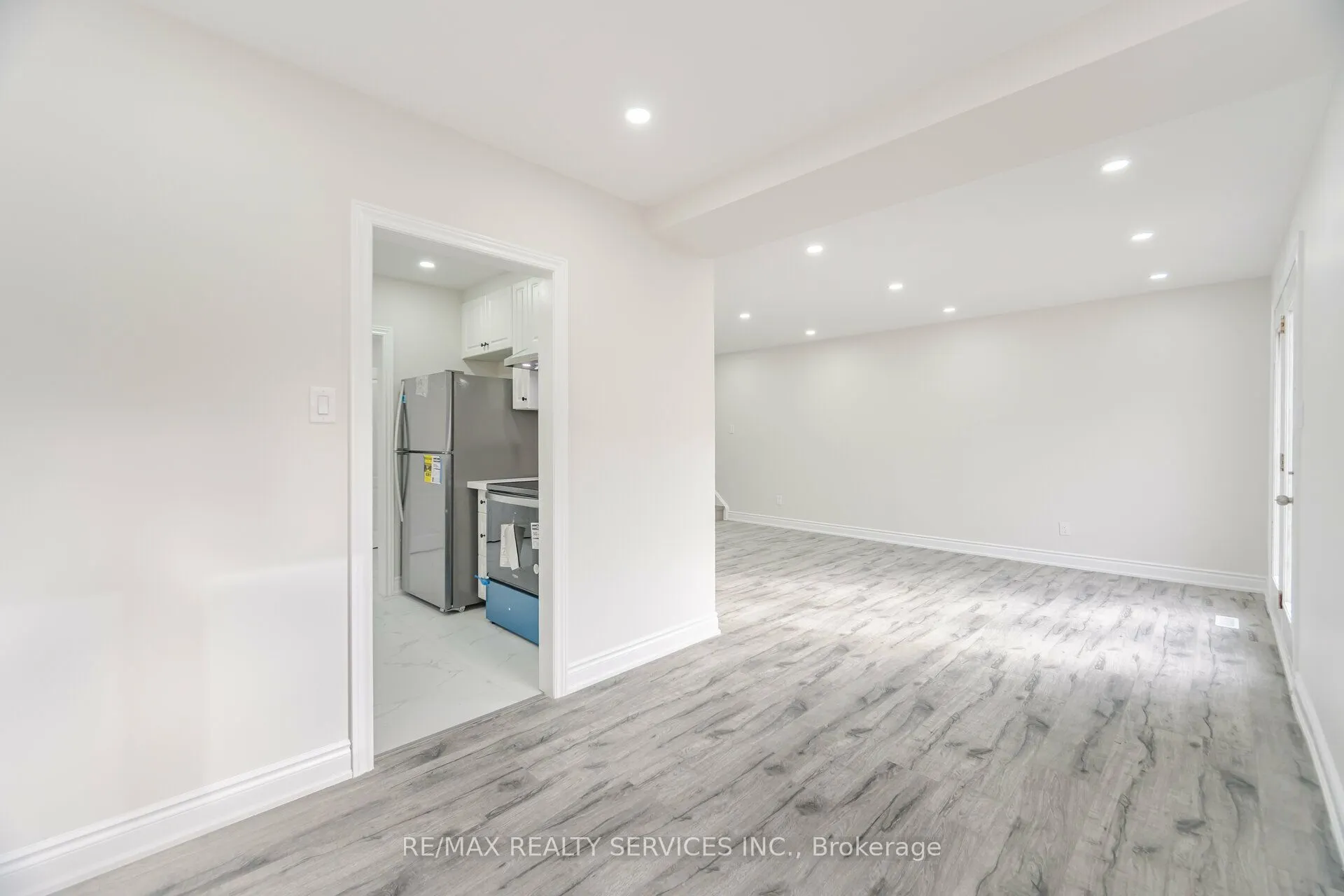 41 Town House Crescent, #119