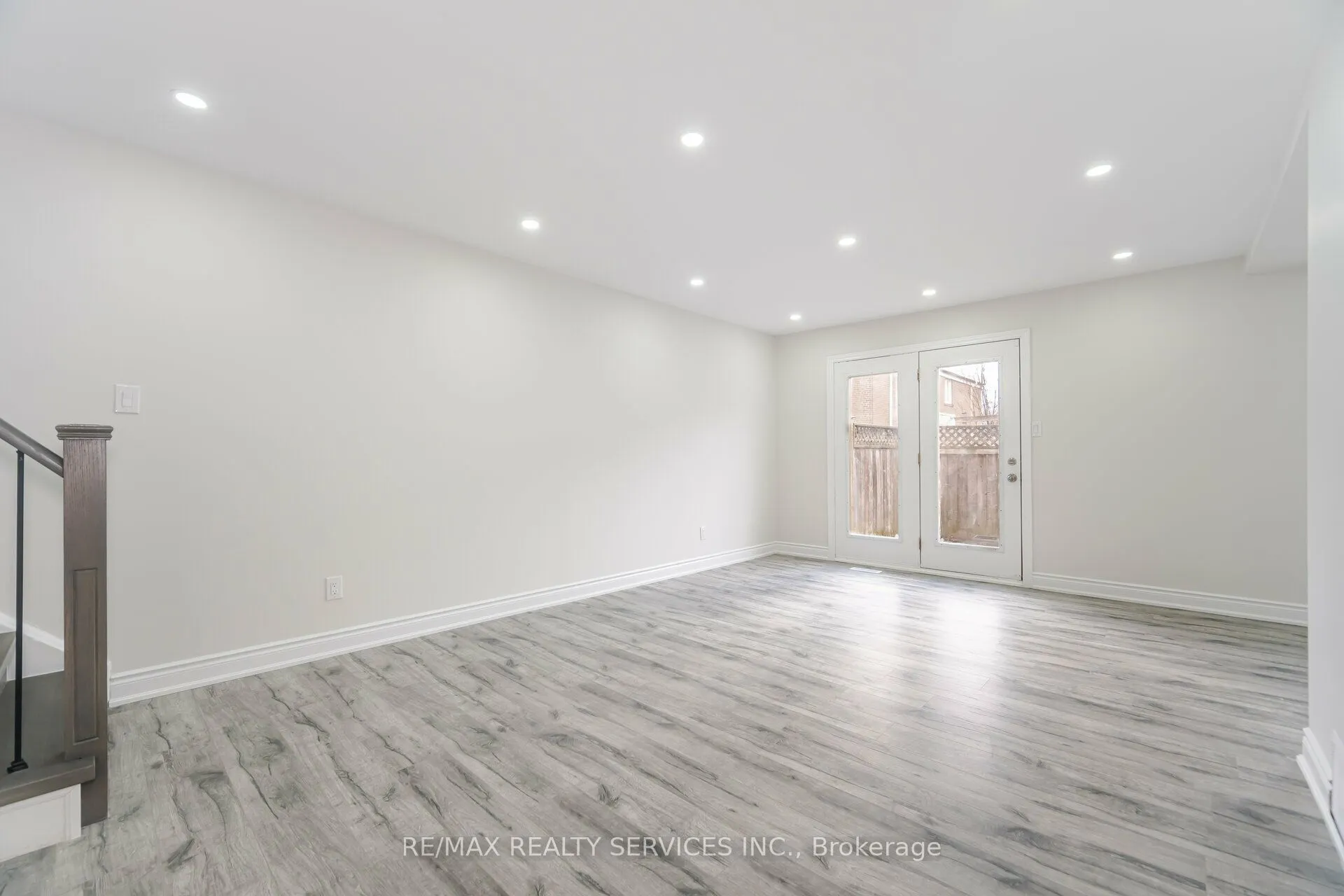 41 Town House Crescent, #119