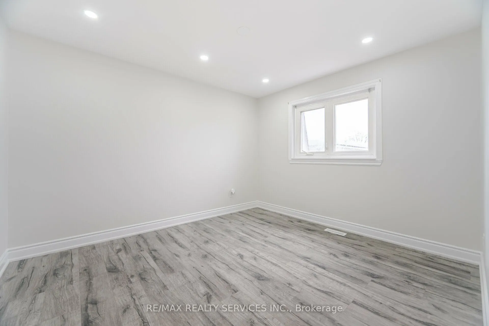 41 Town House Crescent, #119