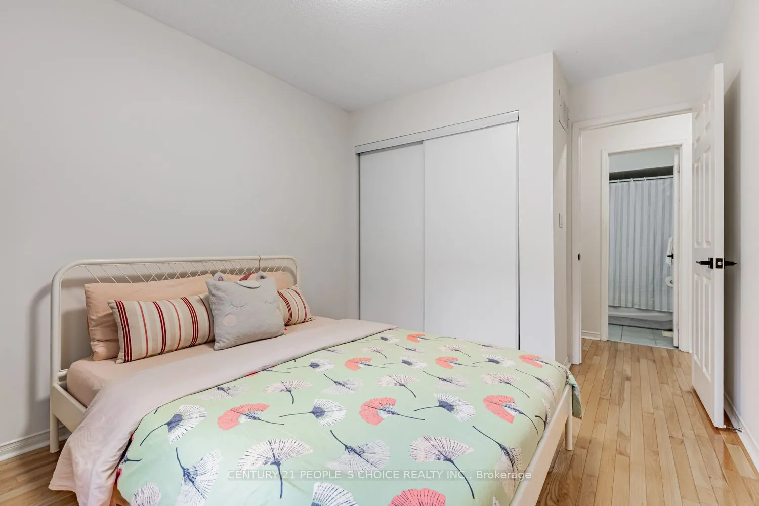 27 West Dean Park Drive, #5