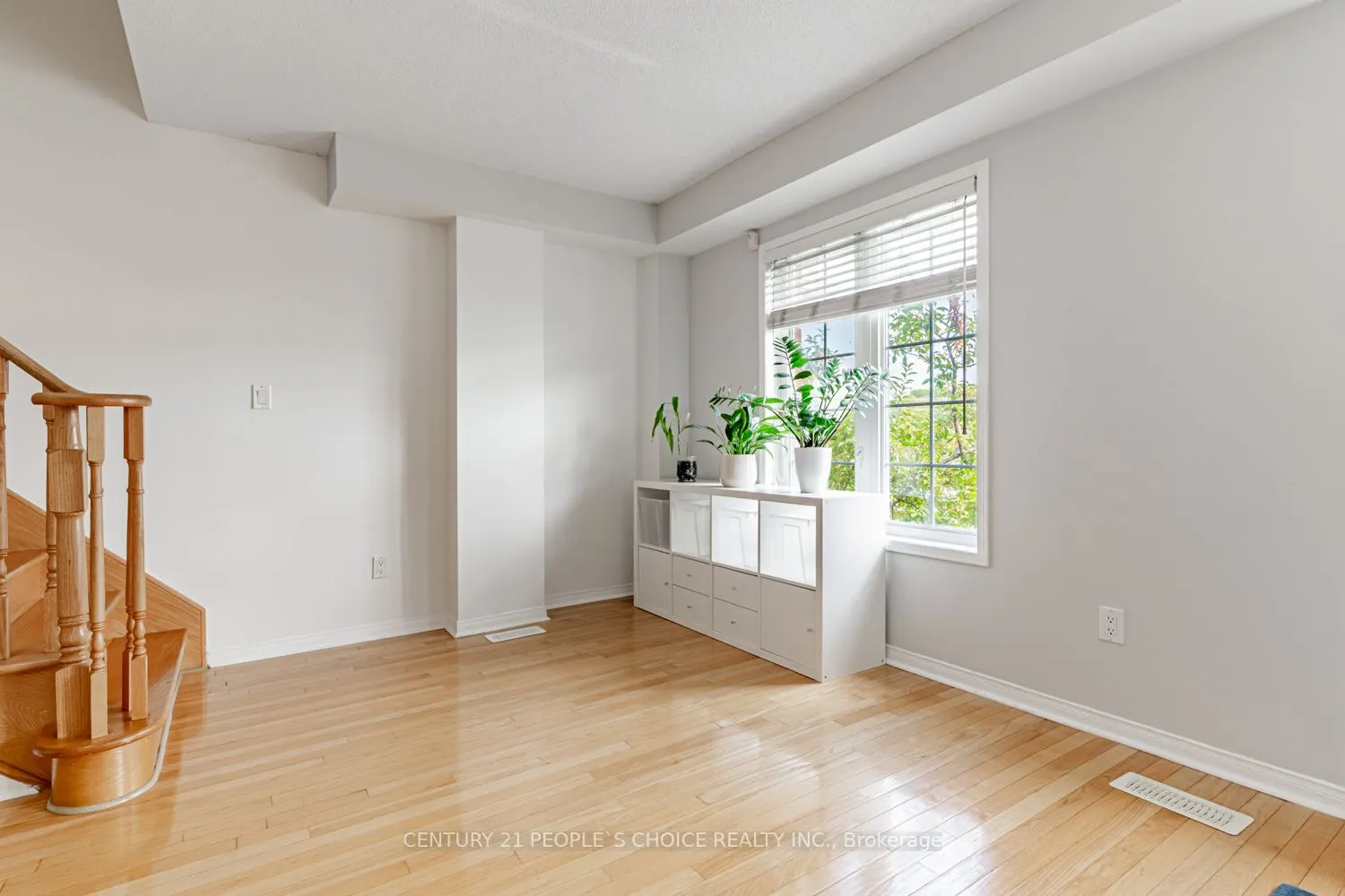 27 West Dean Park Drive, #5