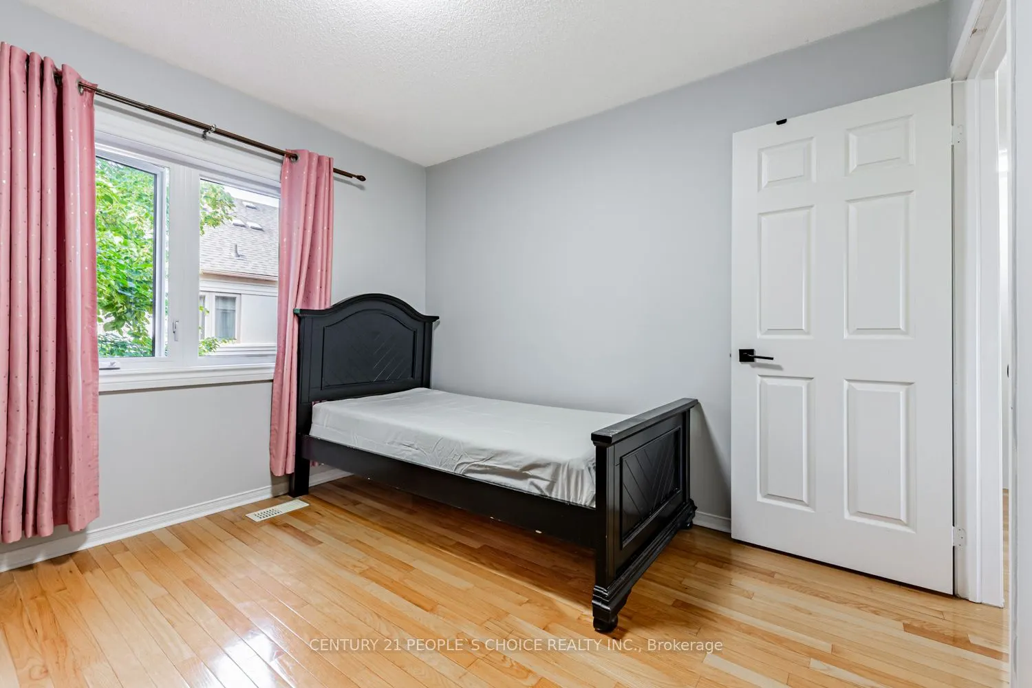 27 West Dean Park Drive, #5