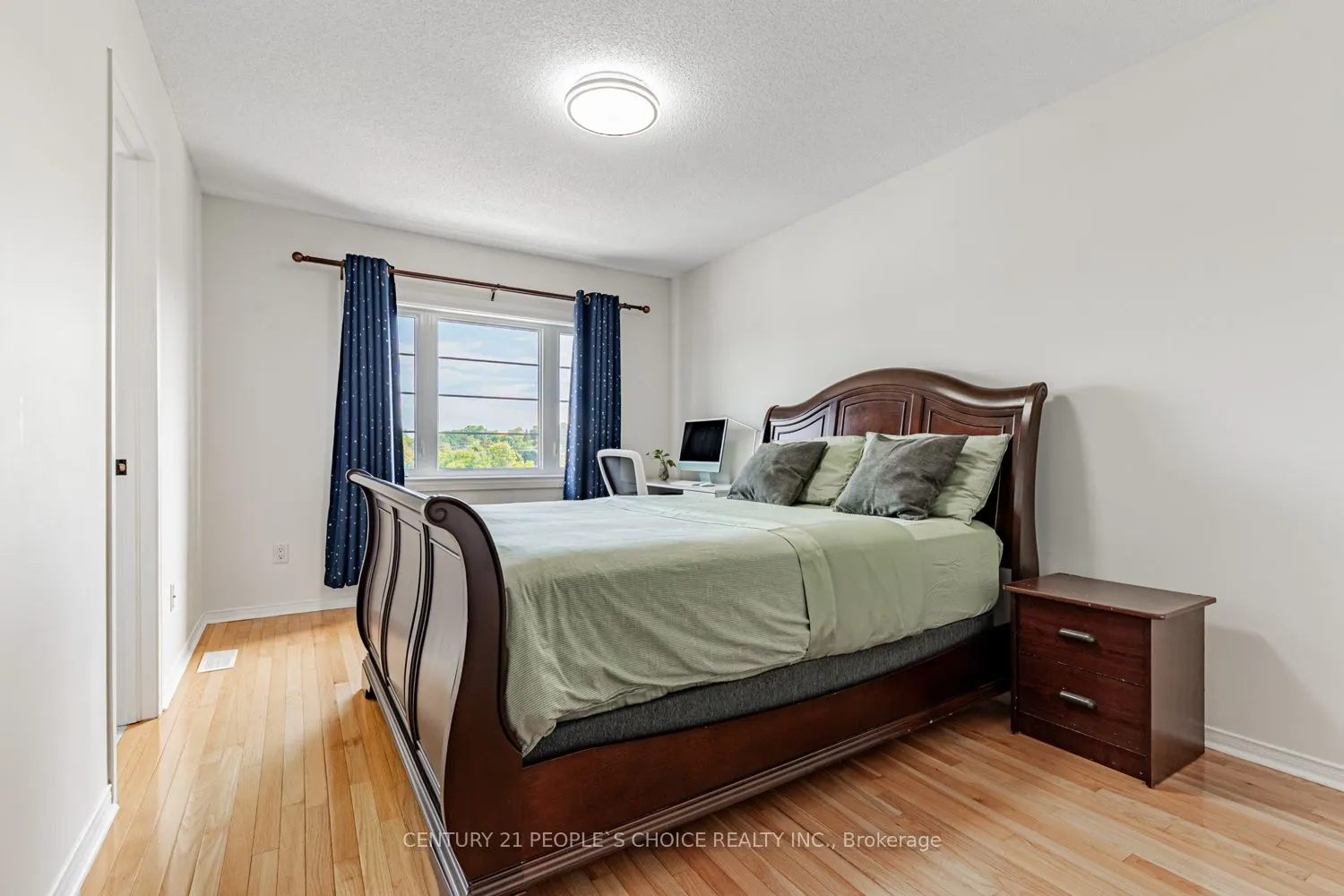 27 West Dean Park Drive, #5