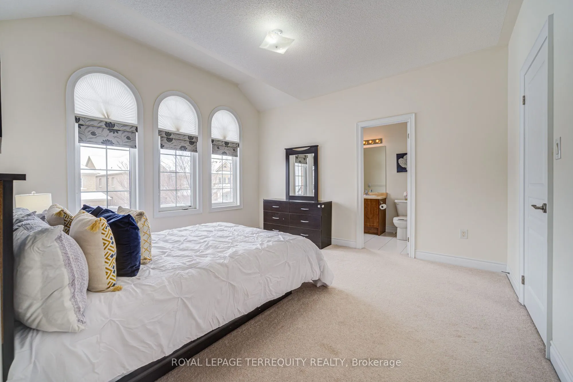 32 Mistyglen Crescent