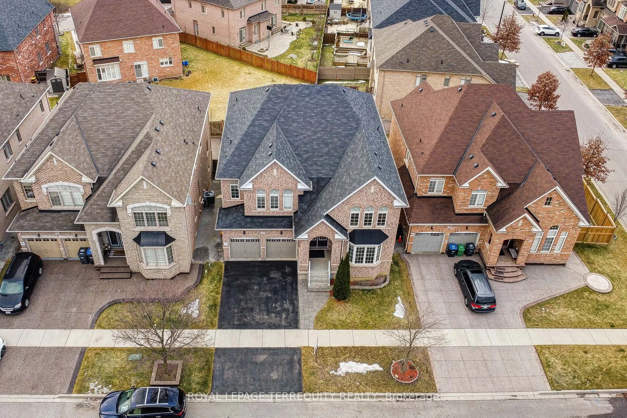 32 Mistyglen Crescent