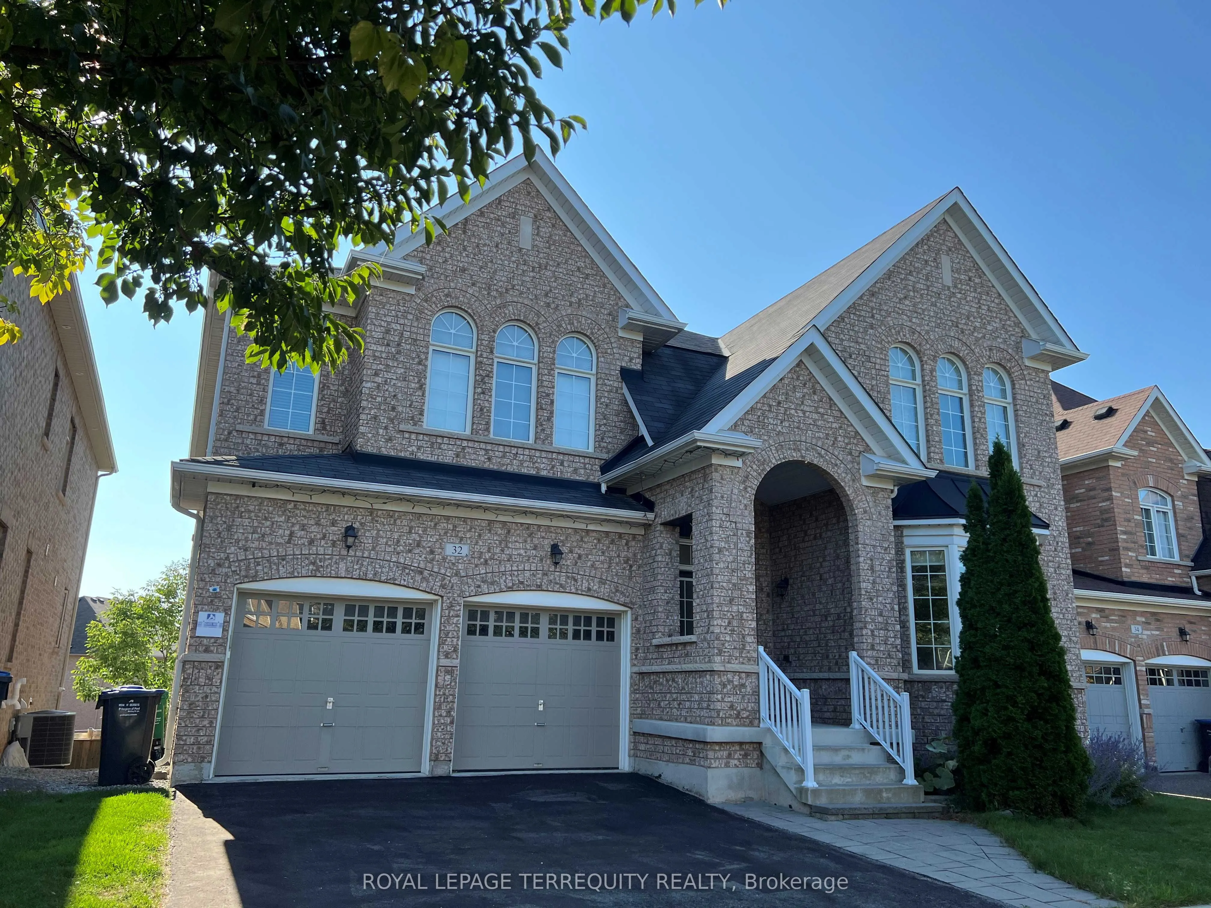 32 Mistyglen Crescent