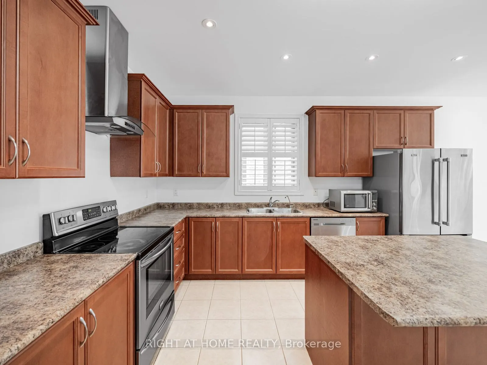 9 Lisson Crescent
