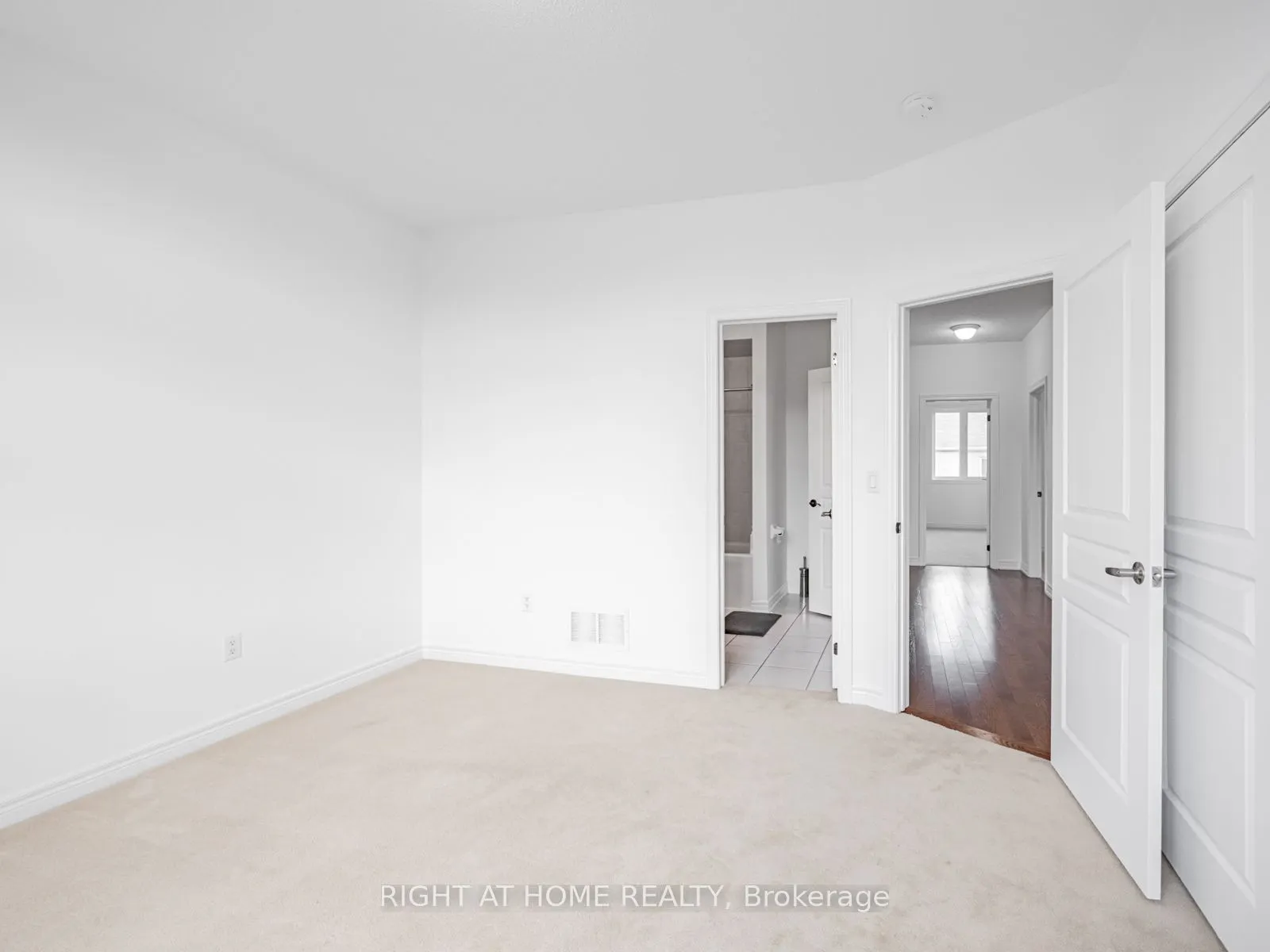 9 Lisson Crescent