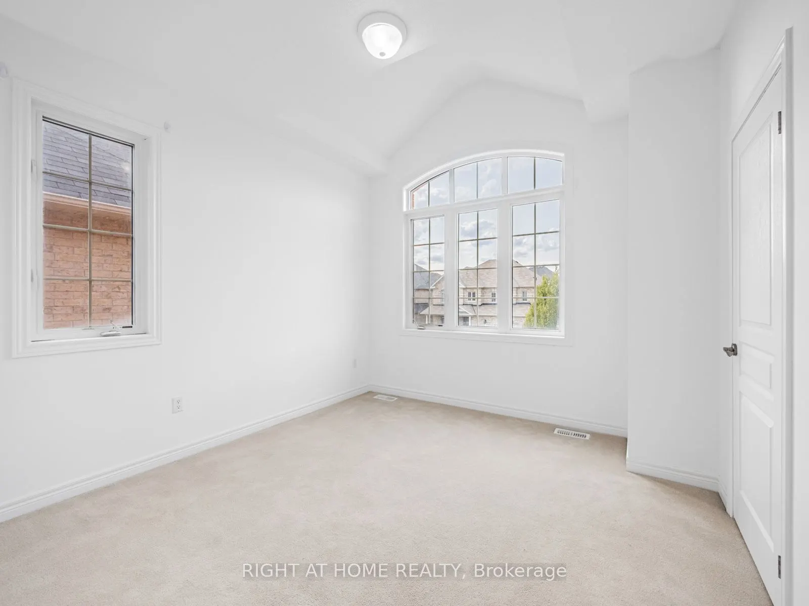 9 Lisson Crescent