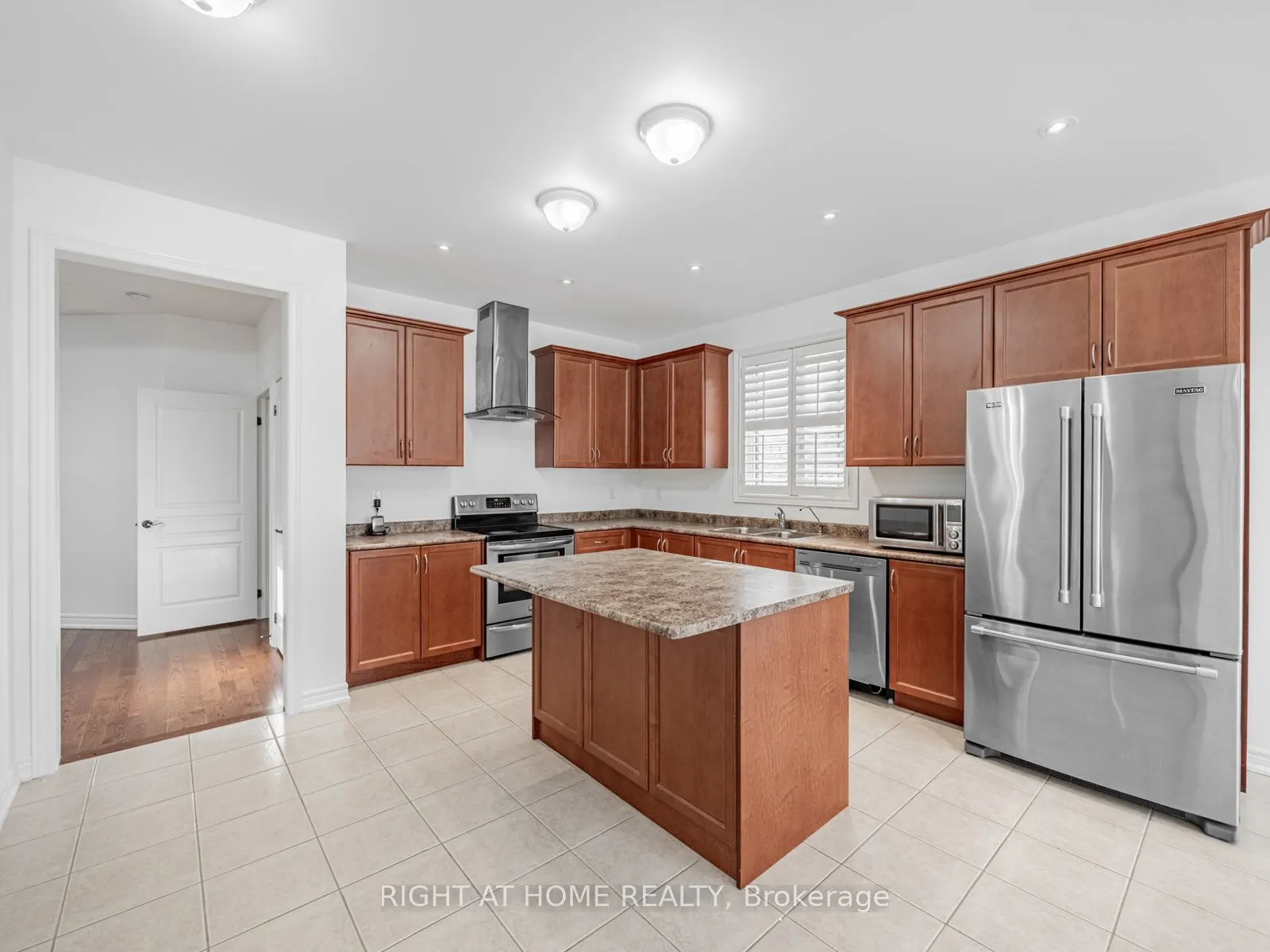 9 Lisson Crescent